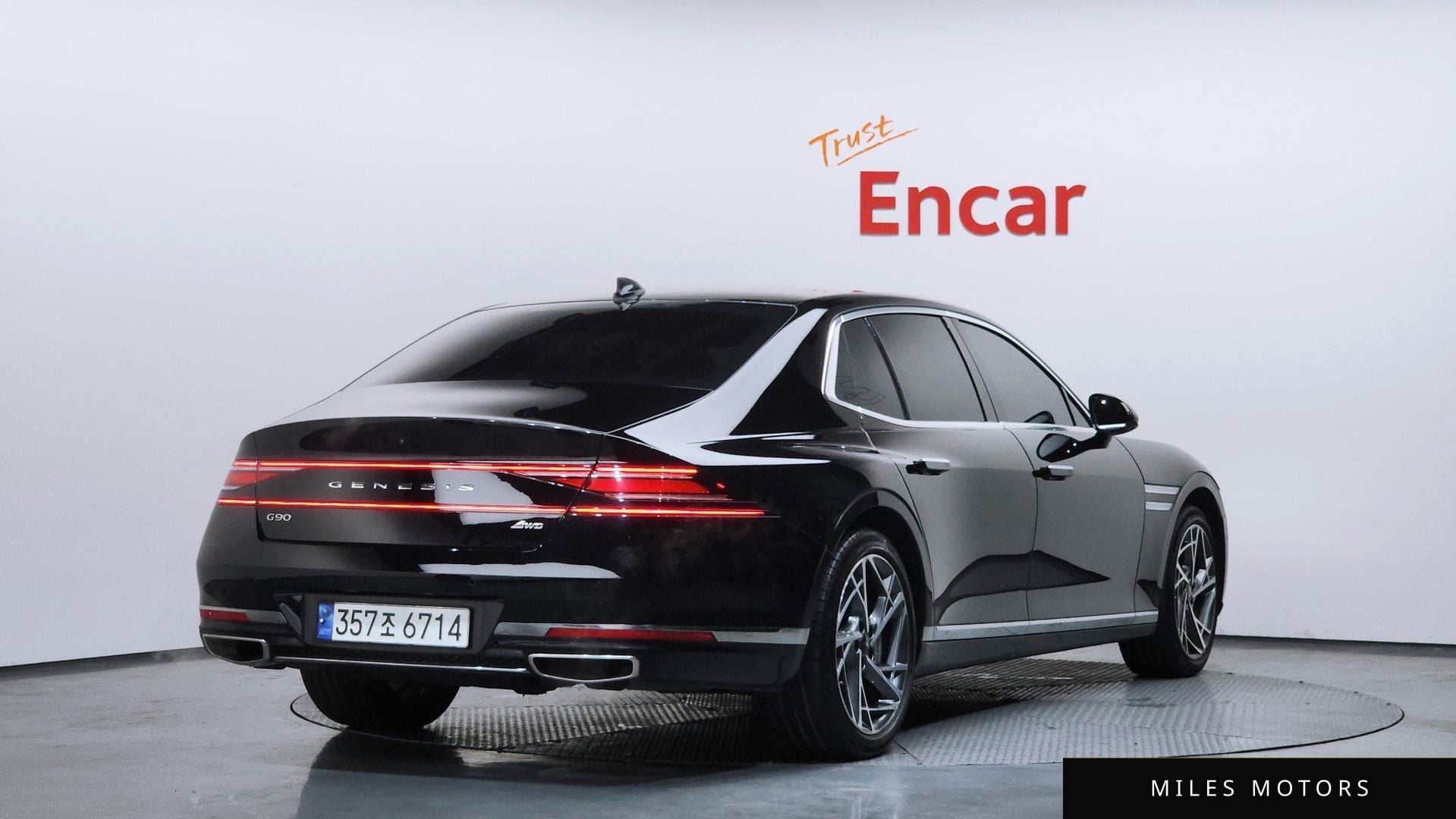 Genesis G90 (RS4) 2023 — миниатюра 2
