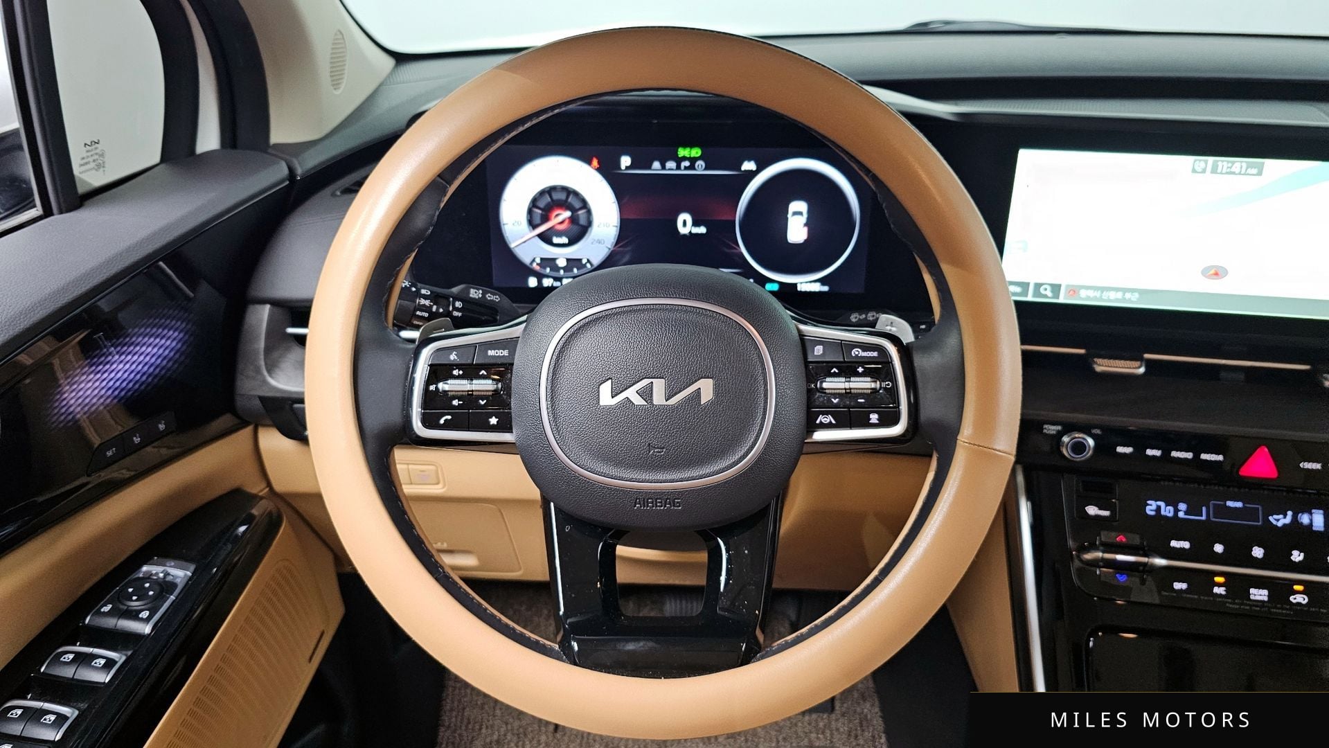 Kia Carnival 2023 — миниатюра 13