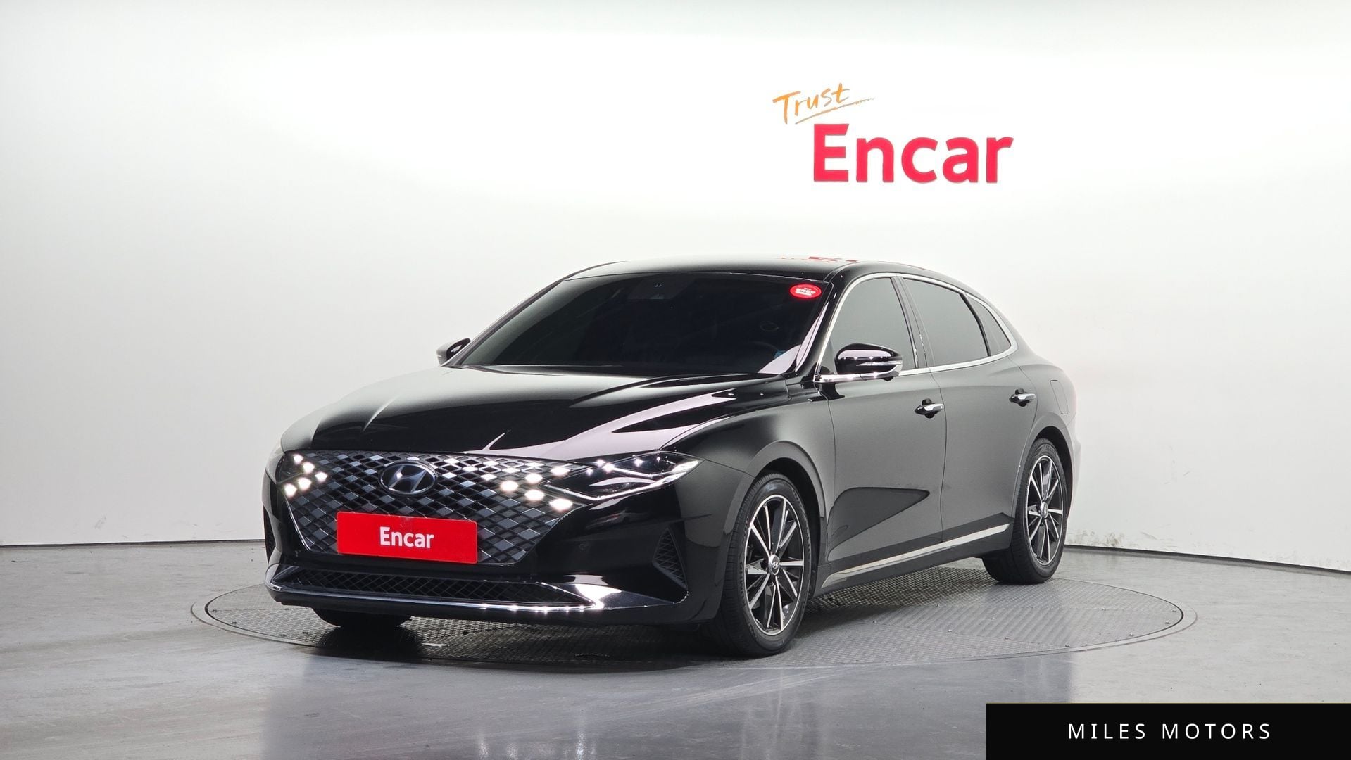 Hyundai Grandeur 2022 — фото 1 из 12
