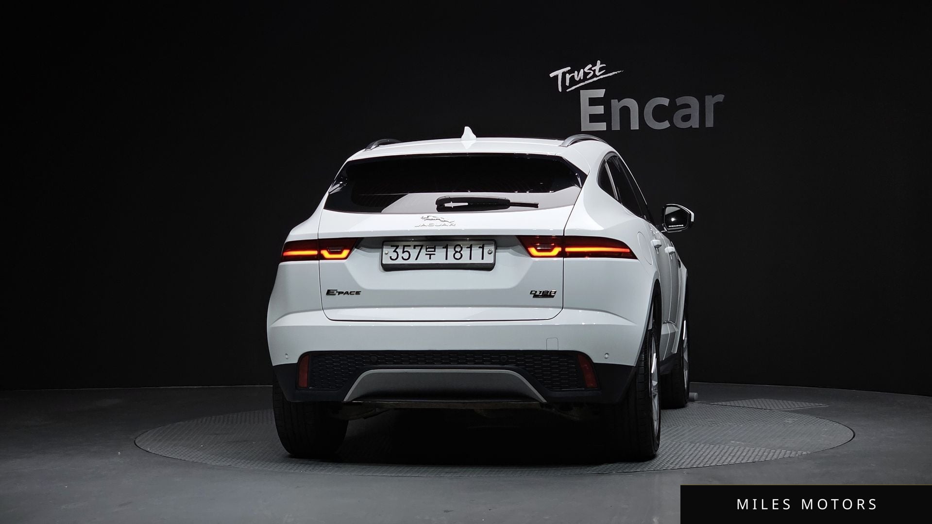 Jaguar E-PACE 2019 — миниатюра 4