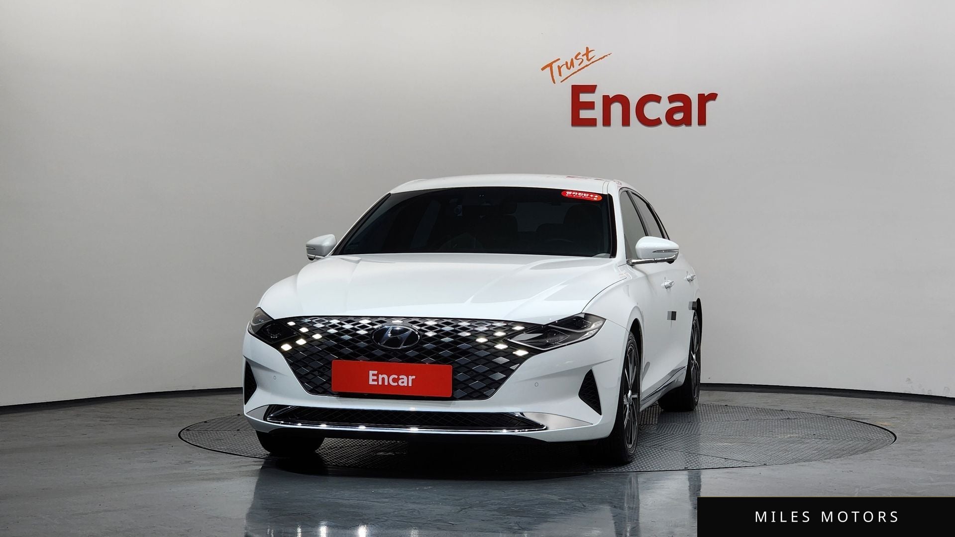 Hyundai Grandeur 2022 — миниатюра 2