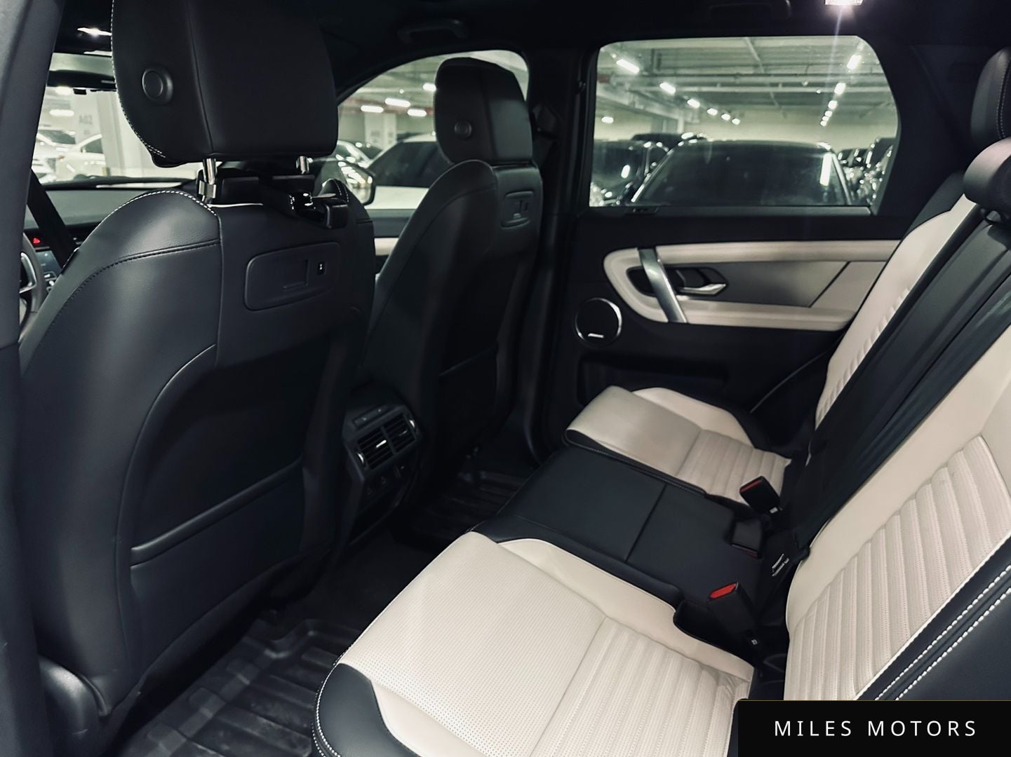 Land Rover Discovery Sport 2025 — миниатюра 8