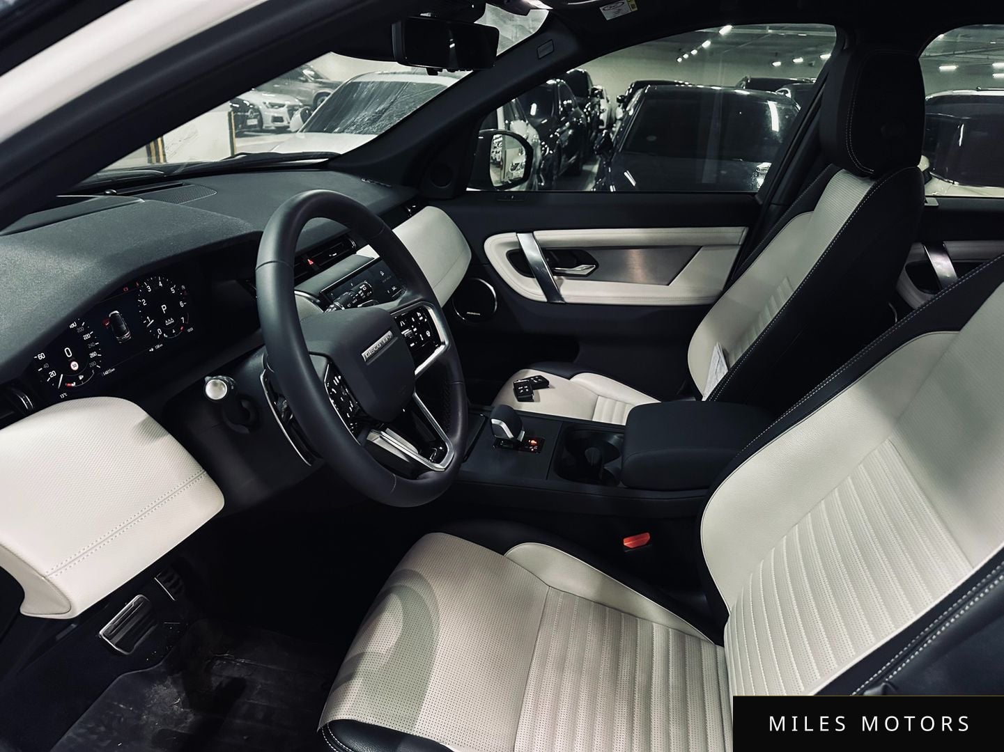 Land Rover Discovery Sport 2025 — миниатюра 10