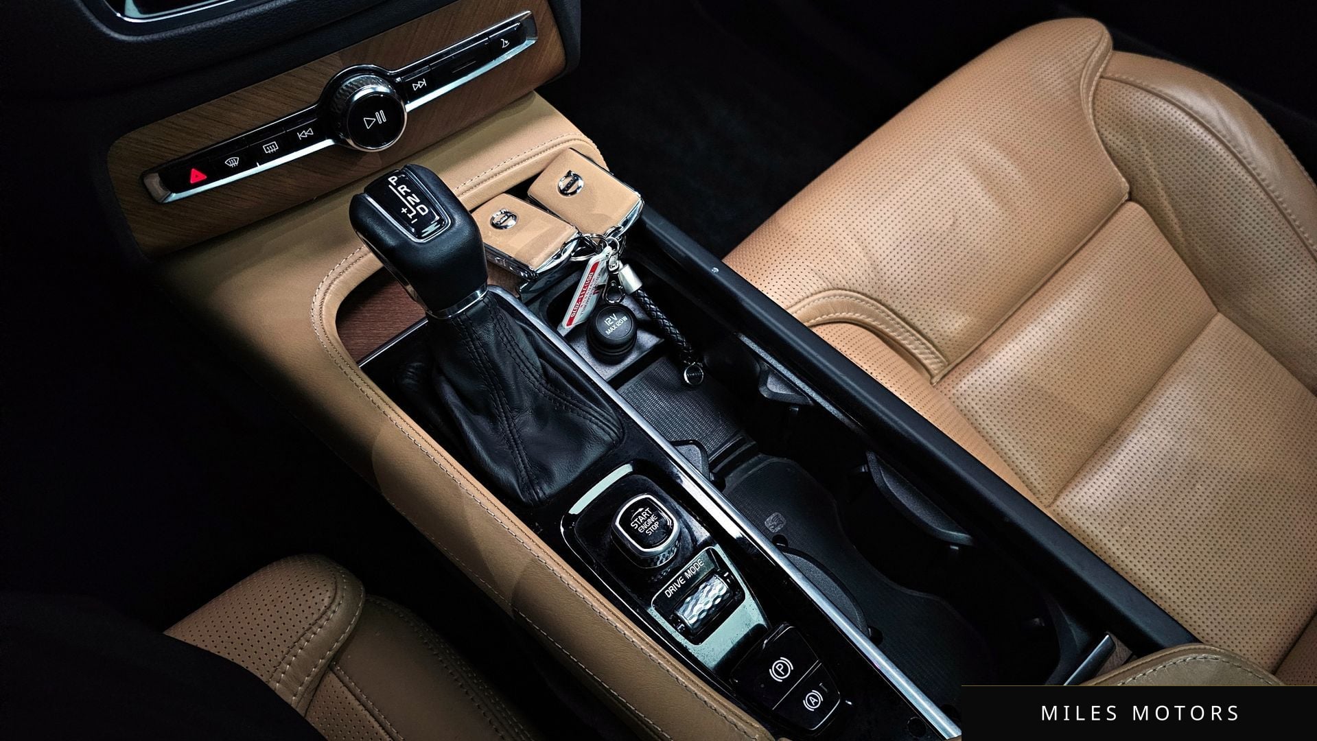 Volvo XC90 2020 — миниатюра 9