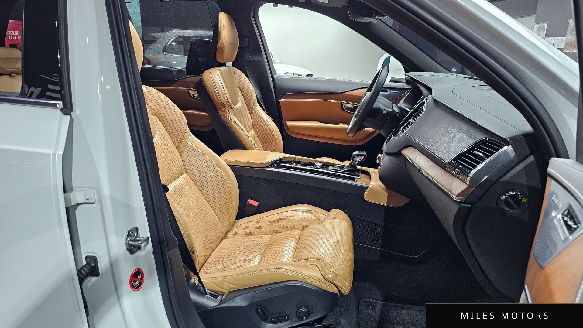 Volvo XC90 2020 — миниатюра 10