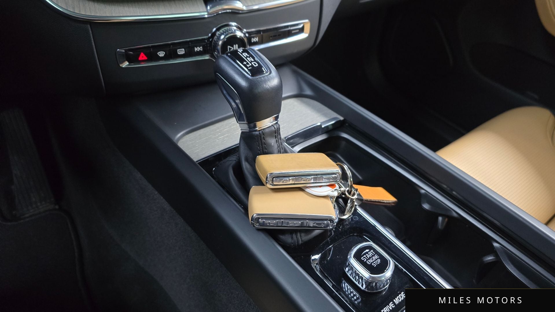 Volvo XC60 2020 — миниатюра 9