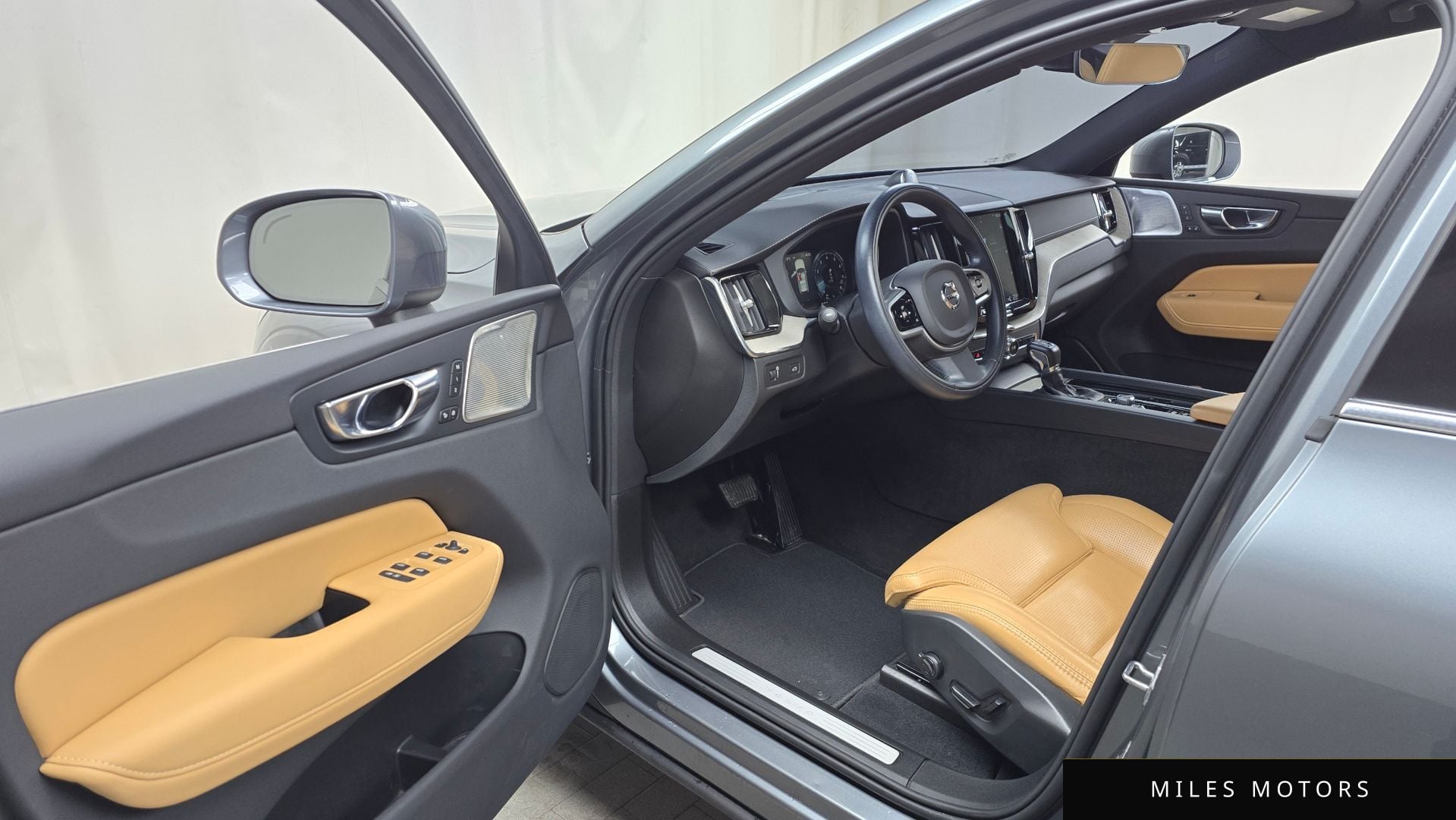 Volvo XC60 2020 — миниатюра 10
