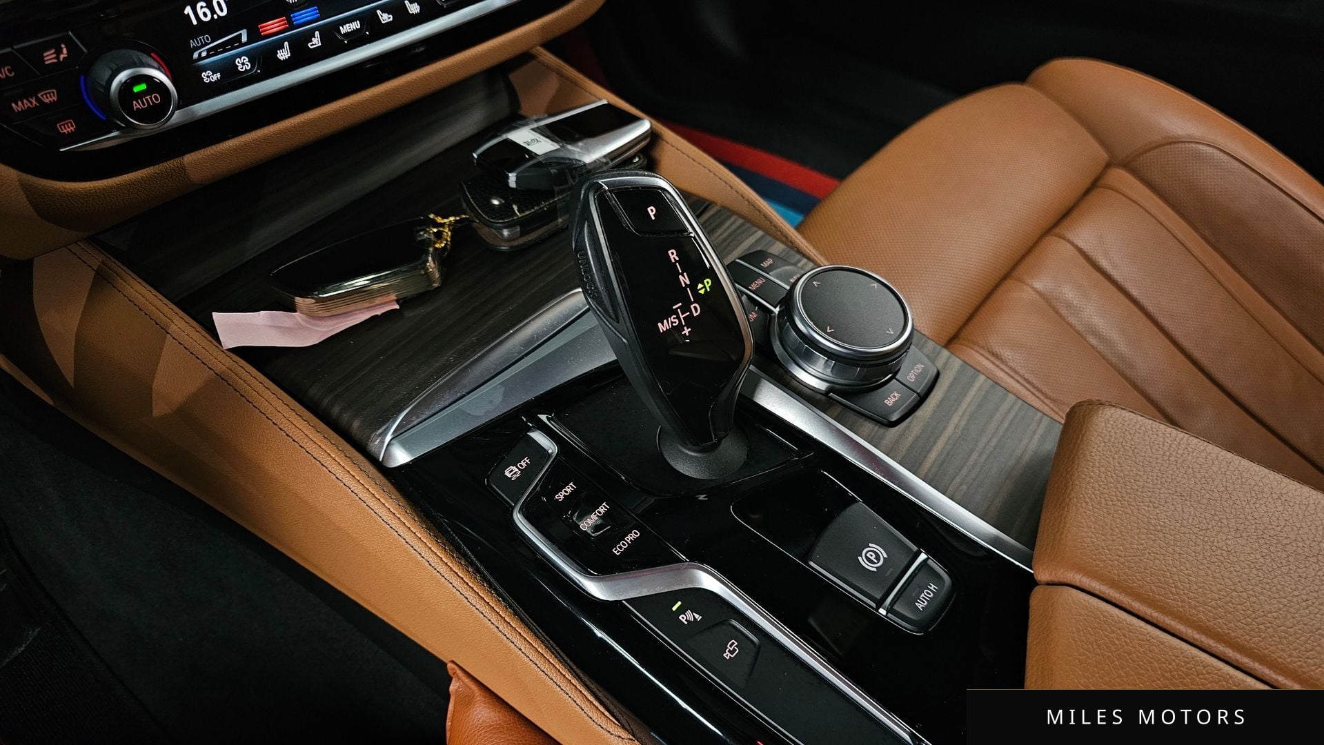 BMW 5시리즈 (G30) 2017 — миниатюра 9
