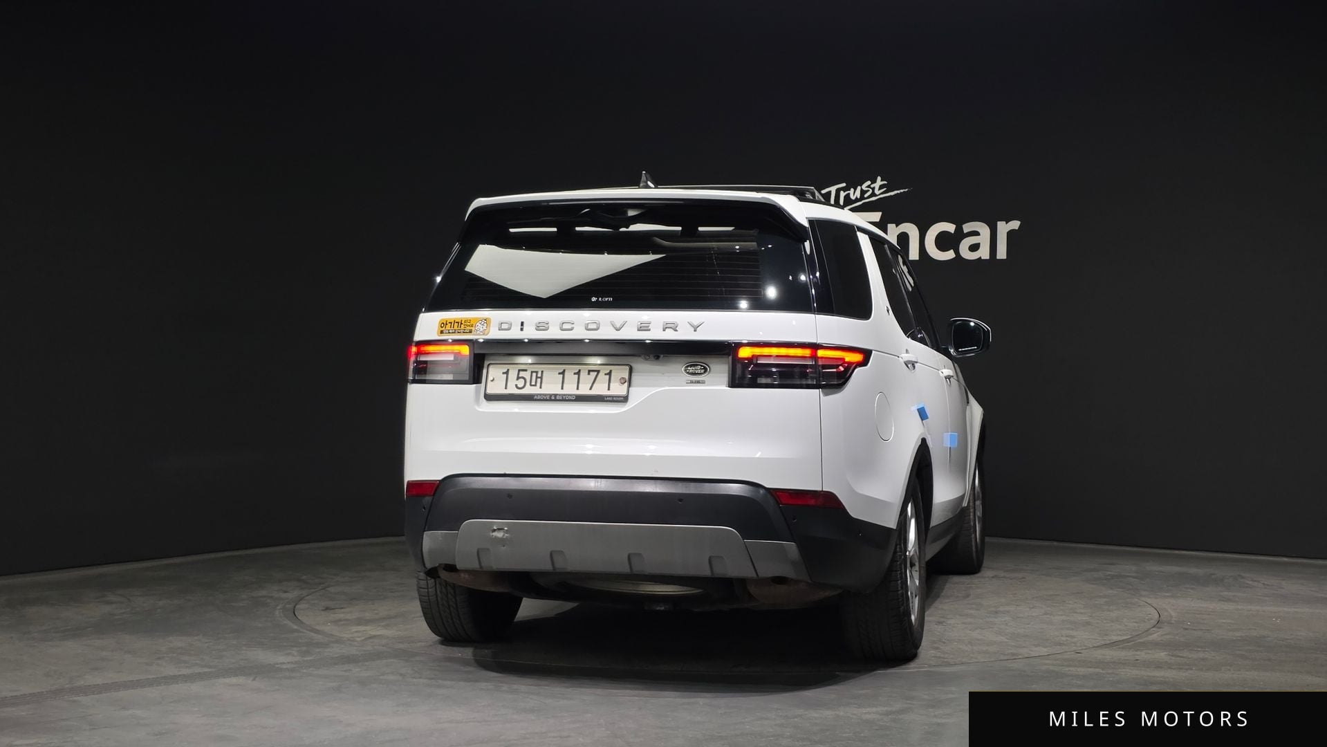 Land Rover Discovery 2019 — миниатюра 4
