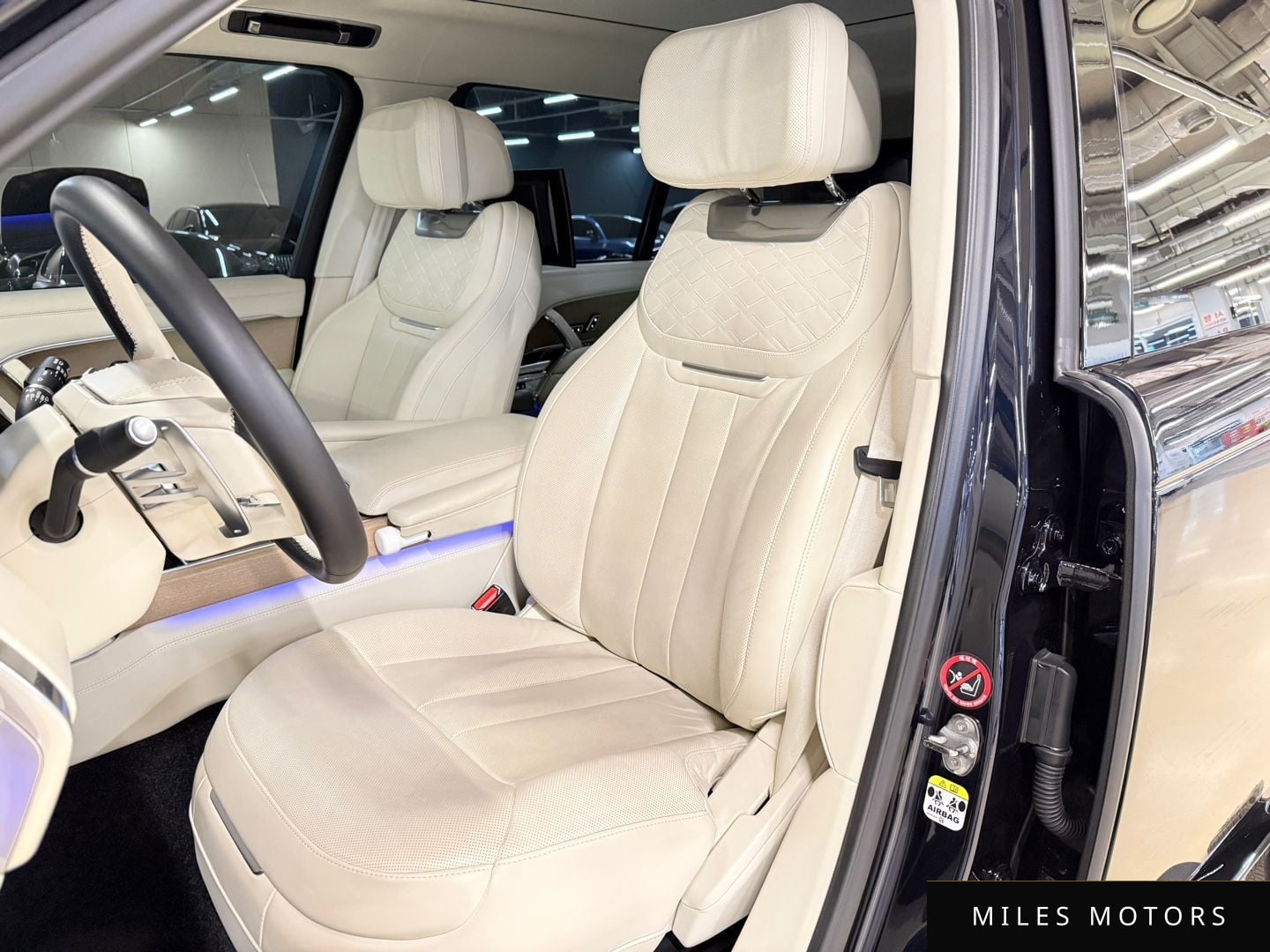 Land Rover Range Rover 2023 — миниатюра 11