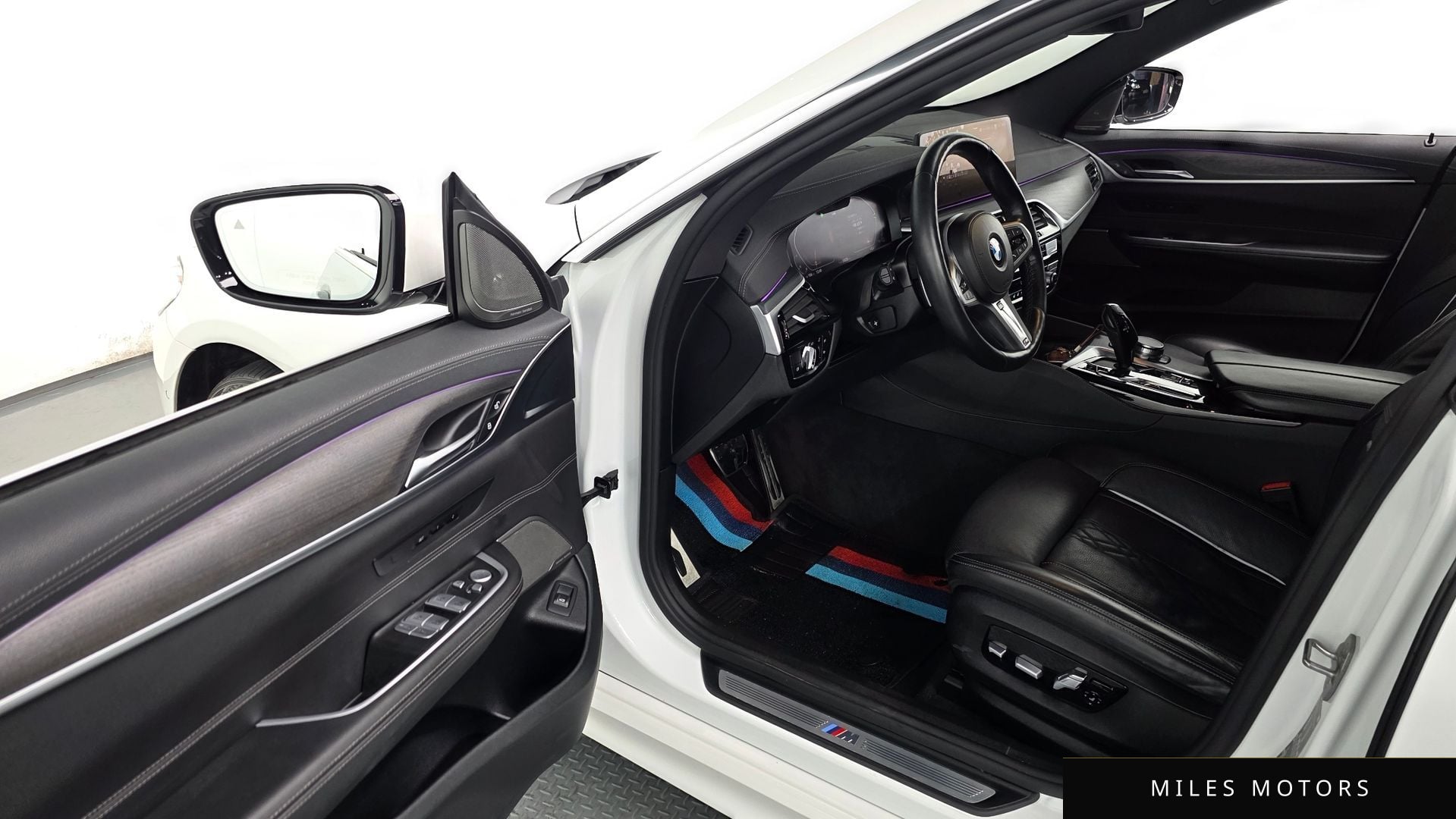 BMW 6시리즈 GT (G32) 2022 — миниатюра 11