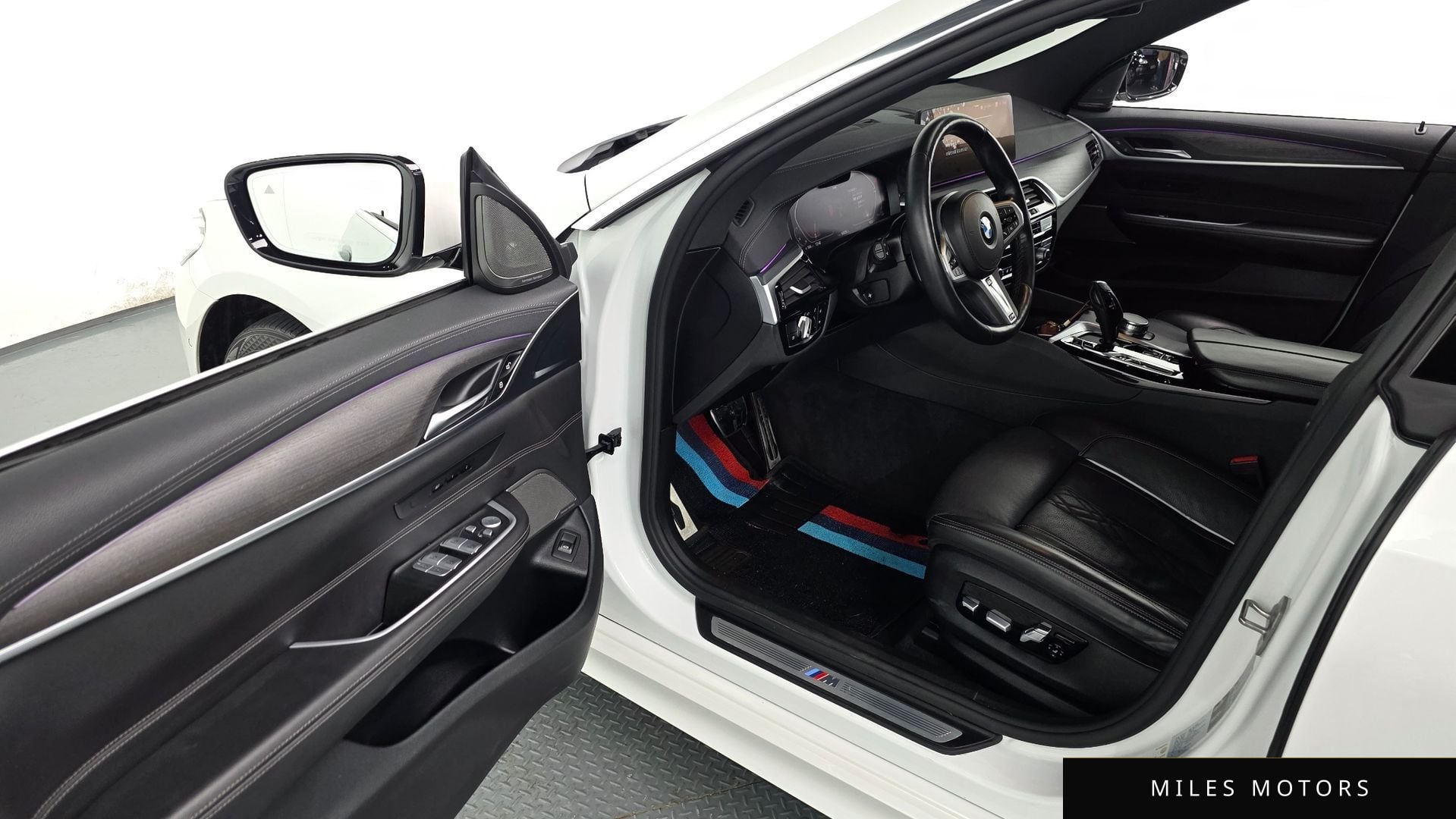 BMW 6시리즈 GT (G32) 2022 — миниатюра 12