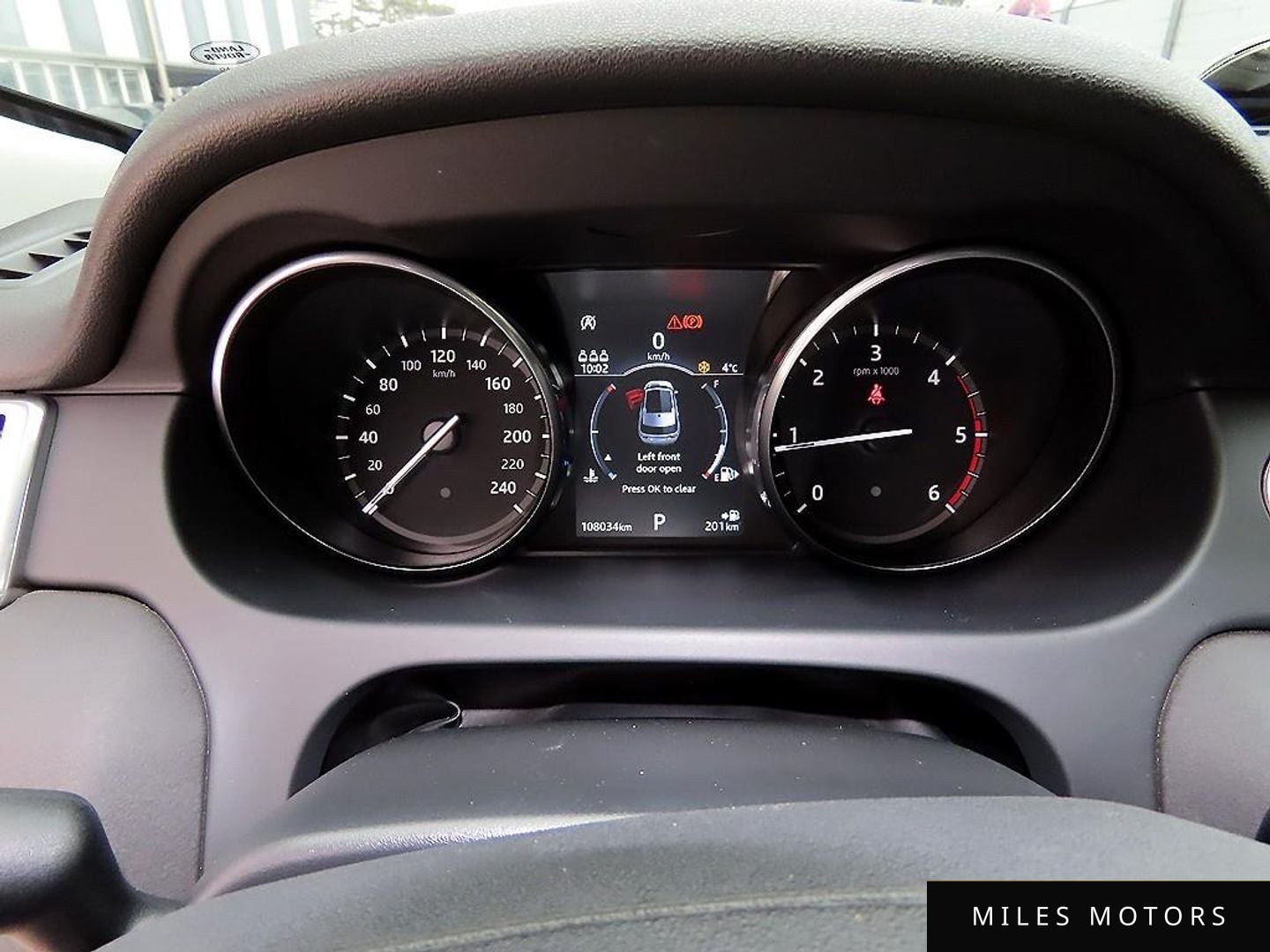 Land Rover Discovery Sport 2018 — миниатюра 9