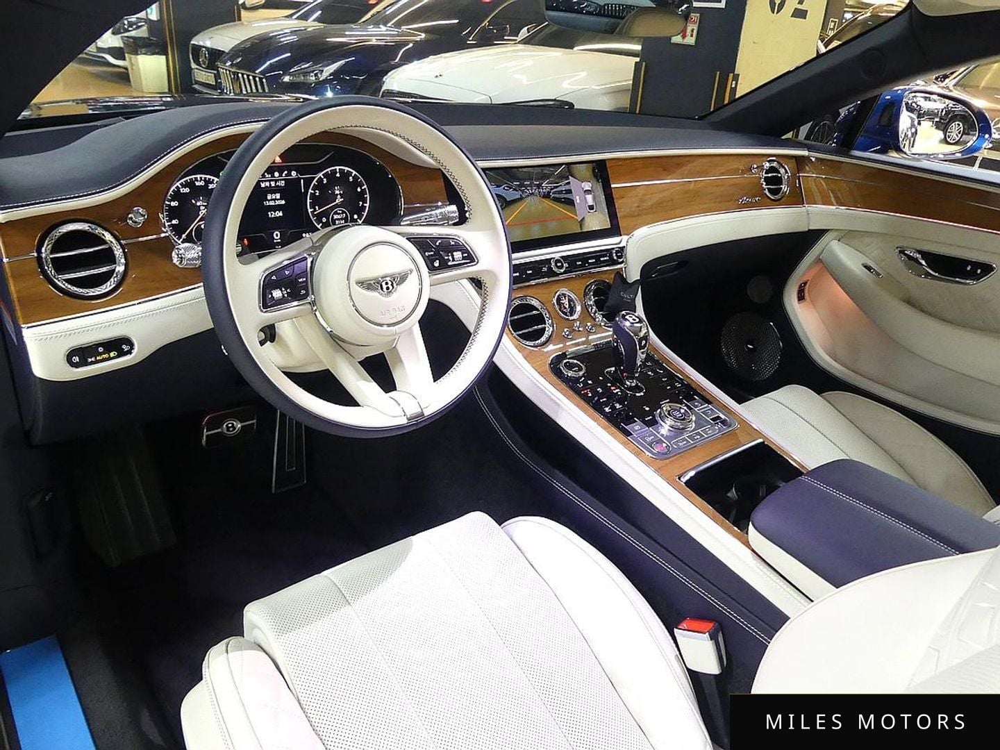 Bentley Continental GT 2023 — миниатюра 7