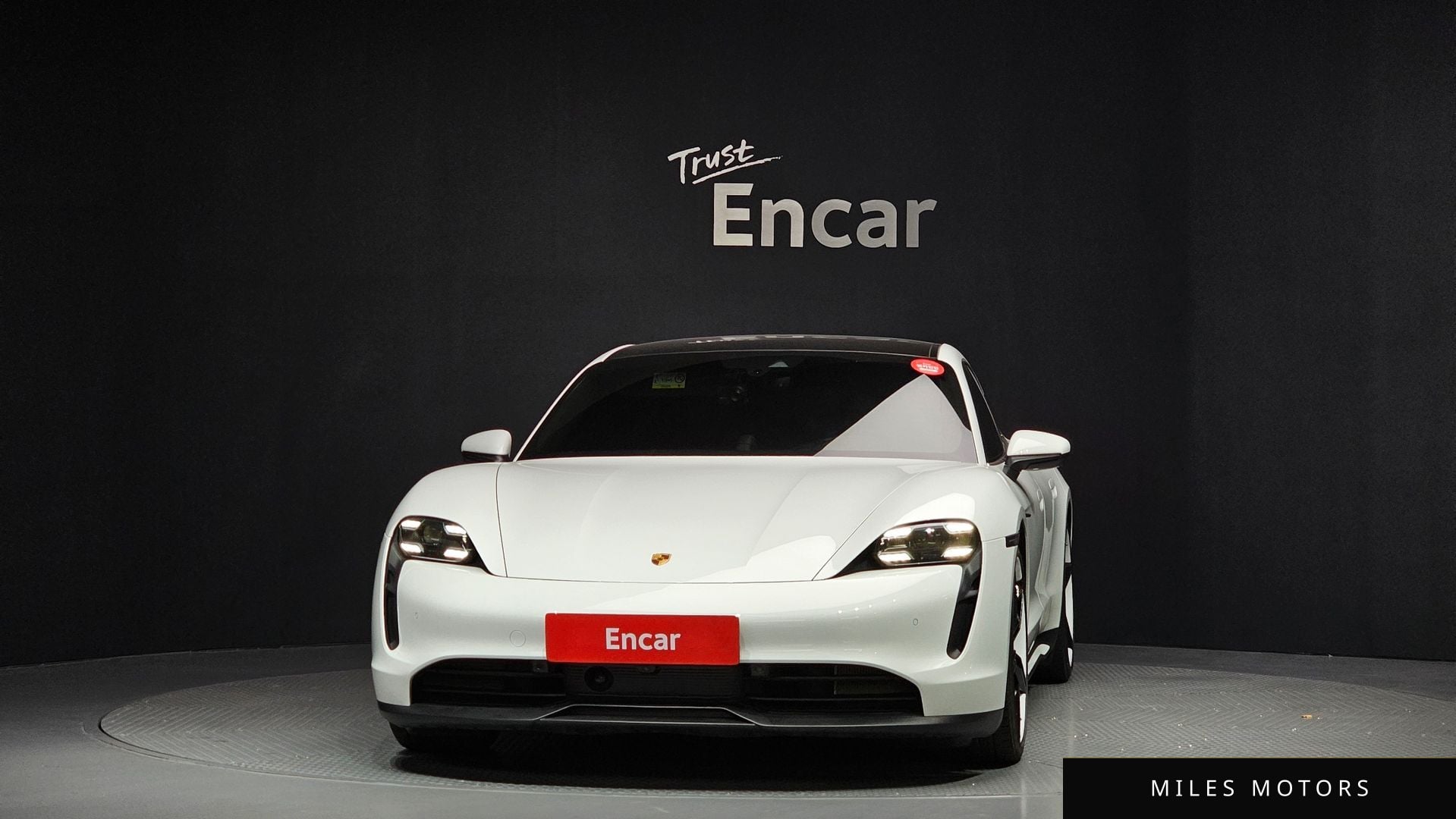 Porsche Taycan 2022 — миниатюра 3