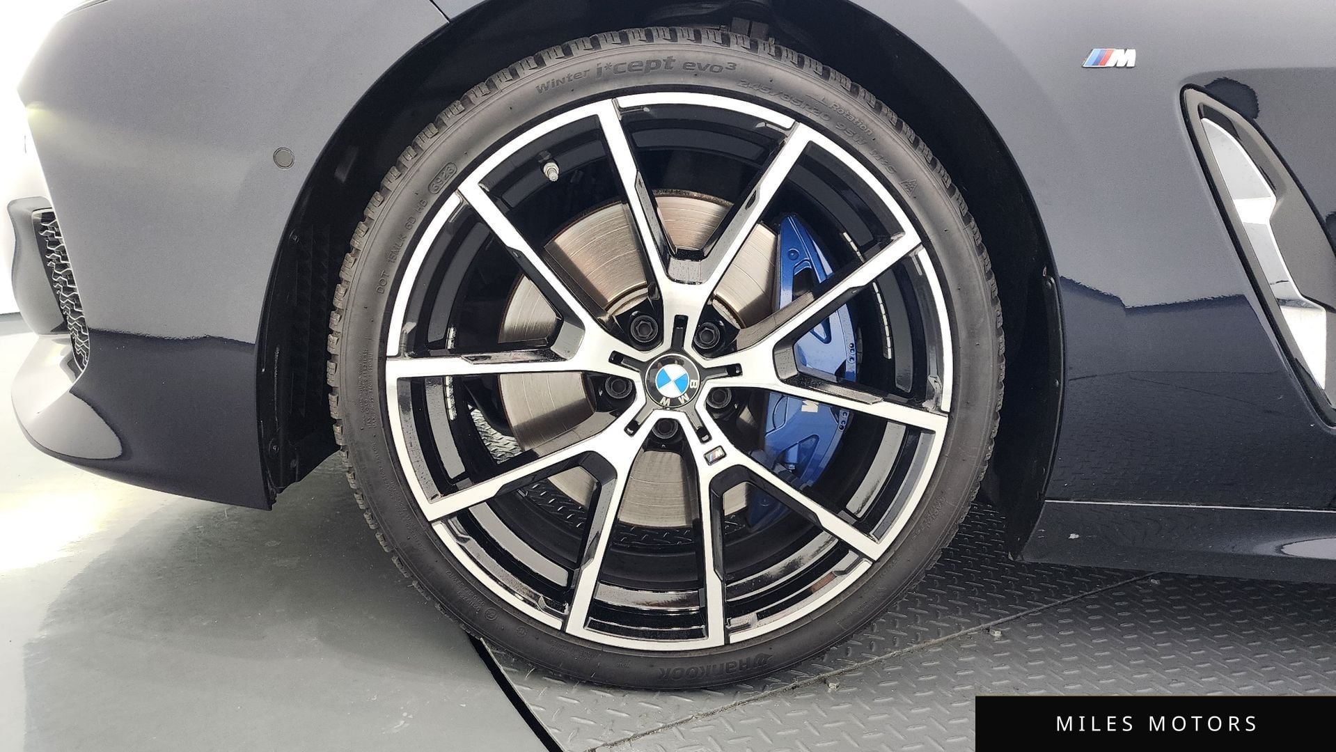 BMW 8 Series (G15) 2021 — миниатюра 5