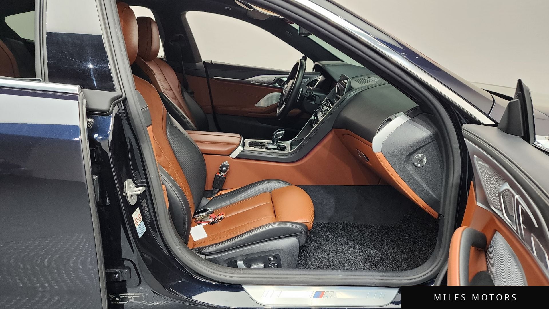 BMW 8 Series (G15) 2021 — миниатюра 11