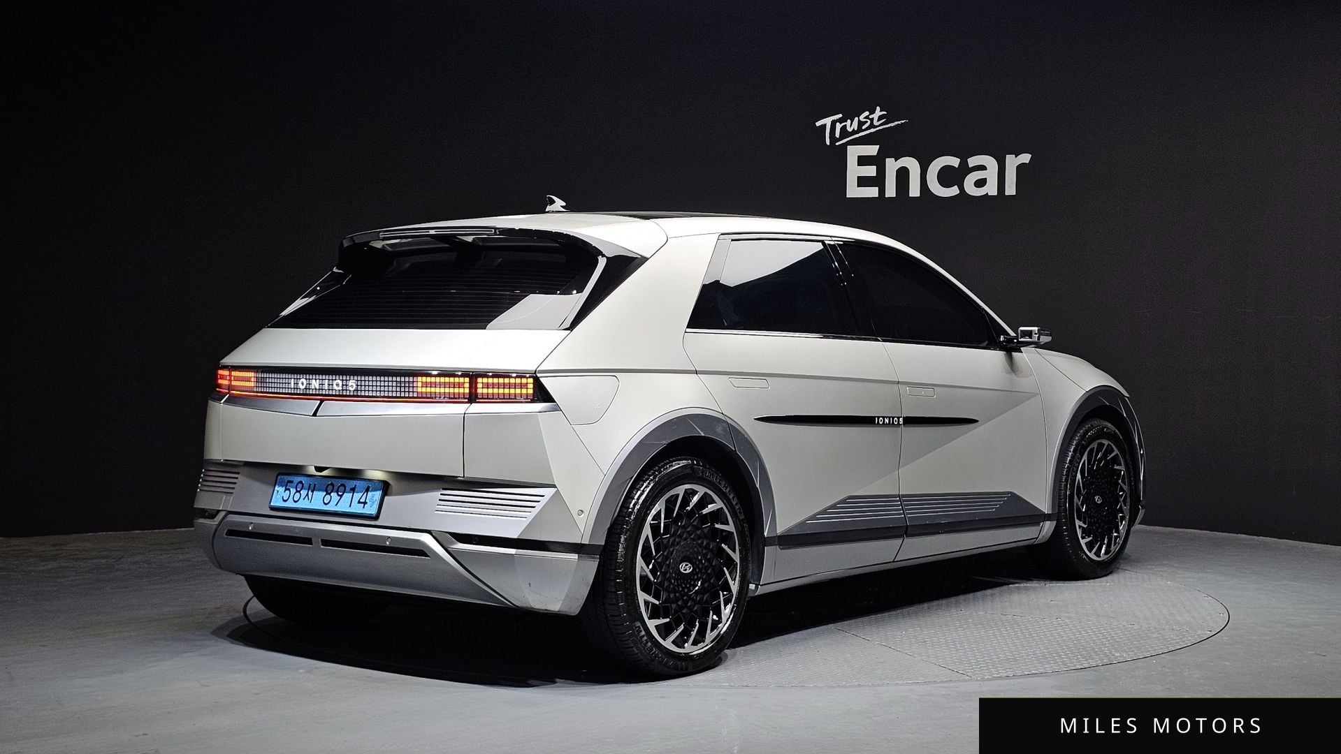 Hyundai Ioniq5 2022 — миниатюра 2