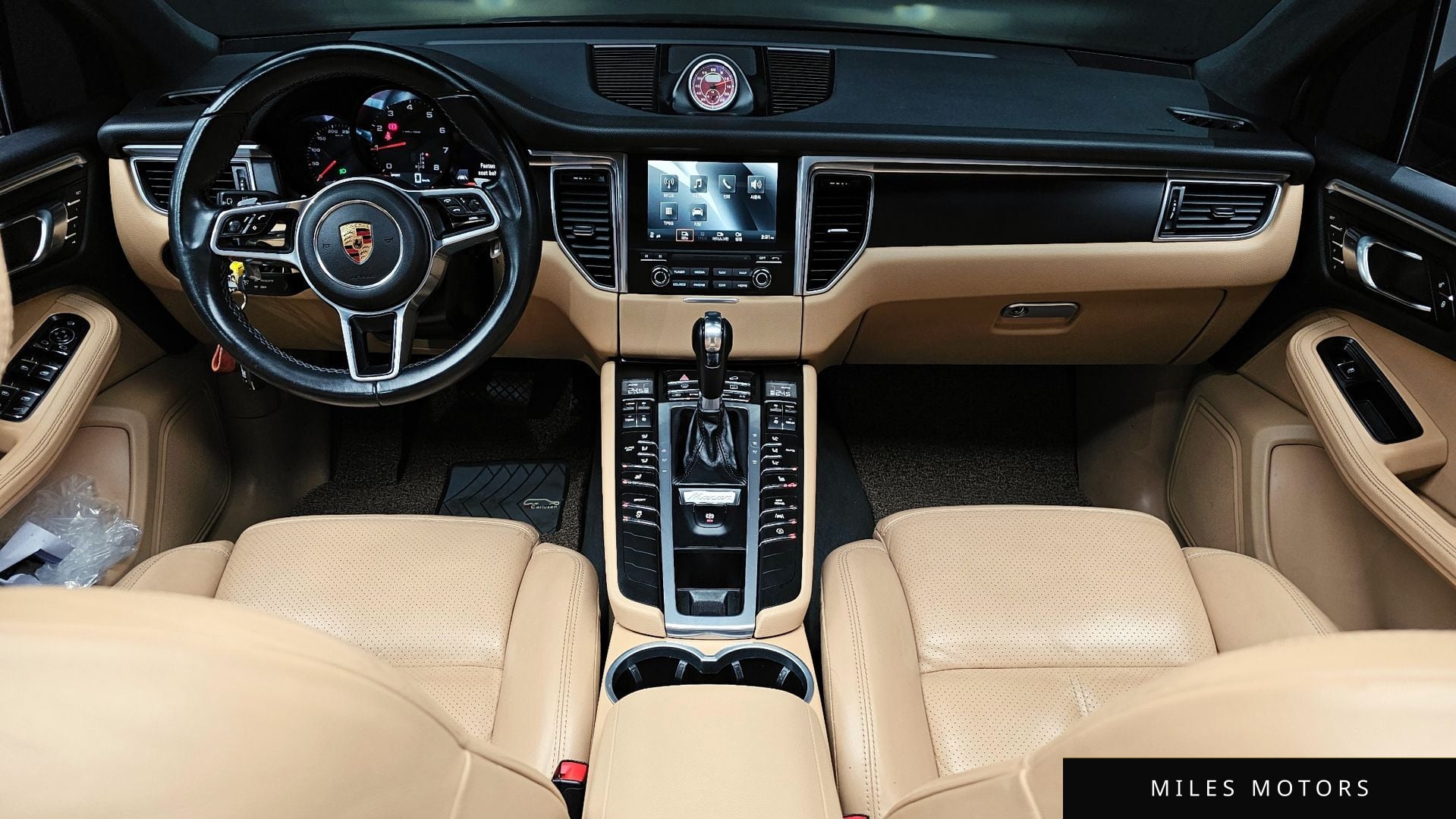 Porsche Macan 2017 — миниатюра 7