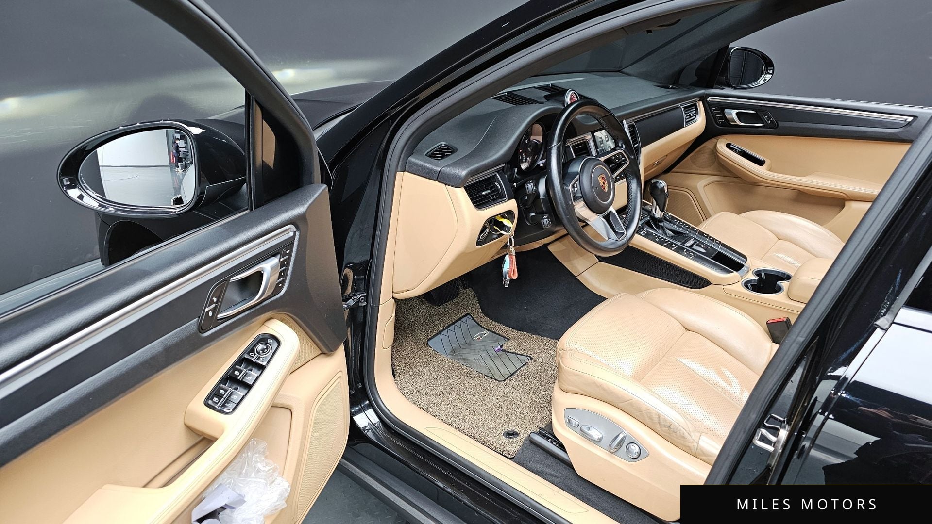 Porsche Macan 2017 — миниатюра 12