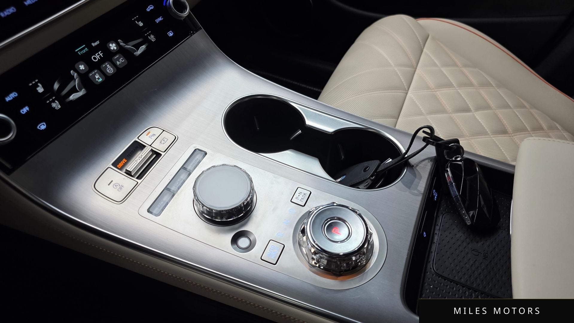 Genesis GV70 2025 — миниатюра 9