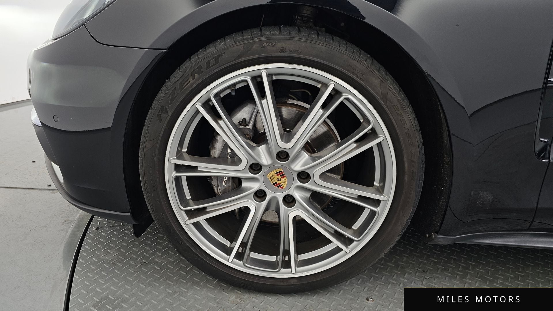 Porsche Panamera 2018 — миниатюра 4