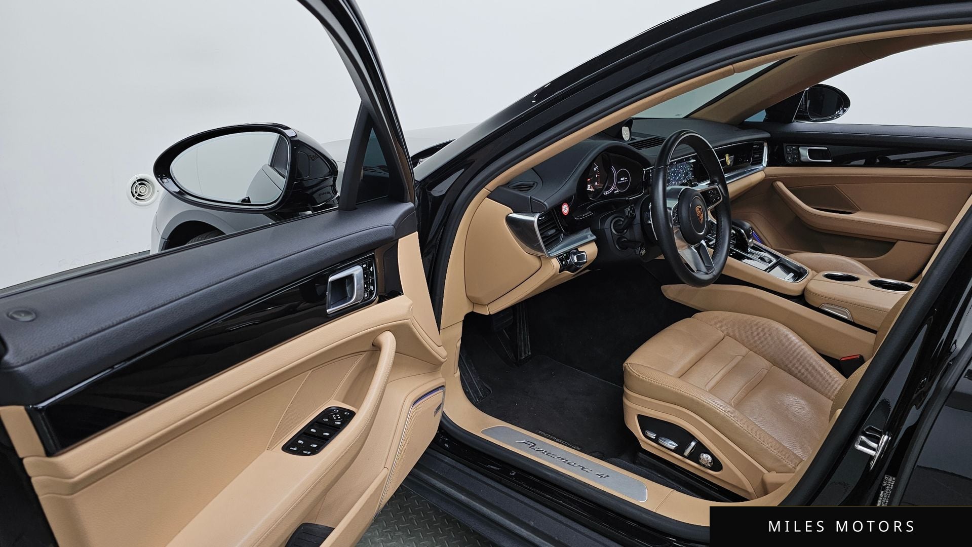 Porsche Panamera 2018 — миниатюра 9