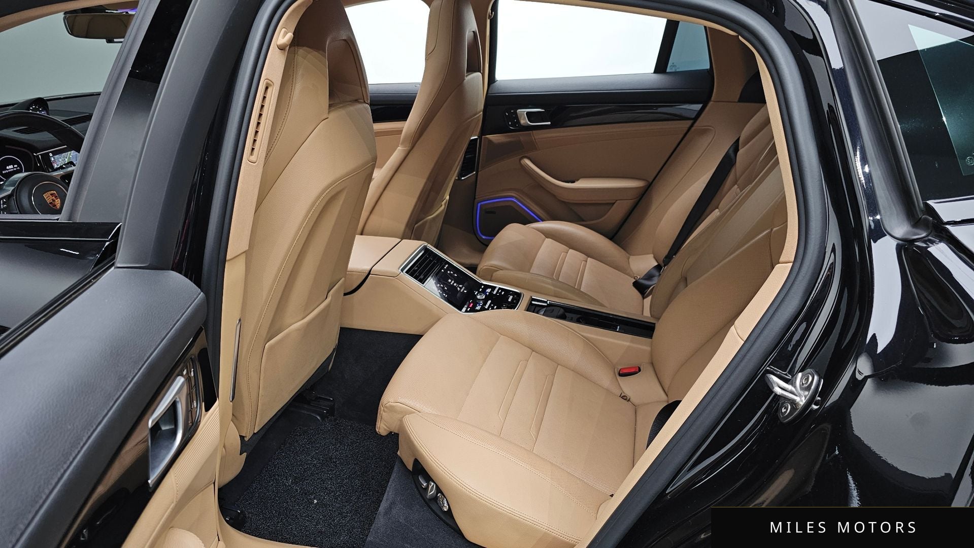 Porsche Panamera 2018 — миниатюра 12