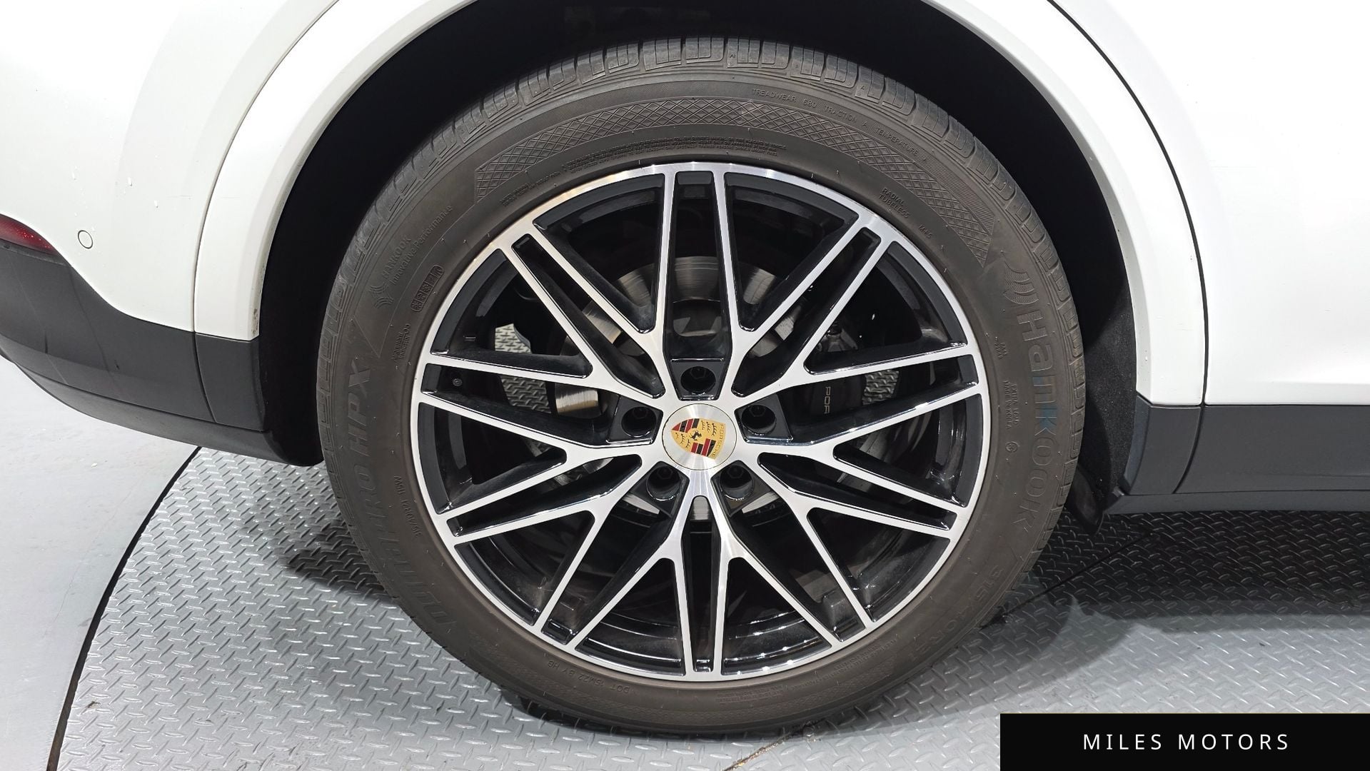 Porsche Cayenne 2024 — миниатюра 4