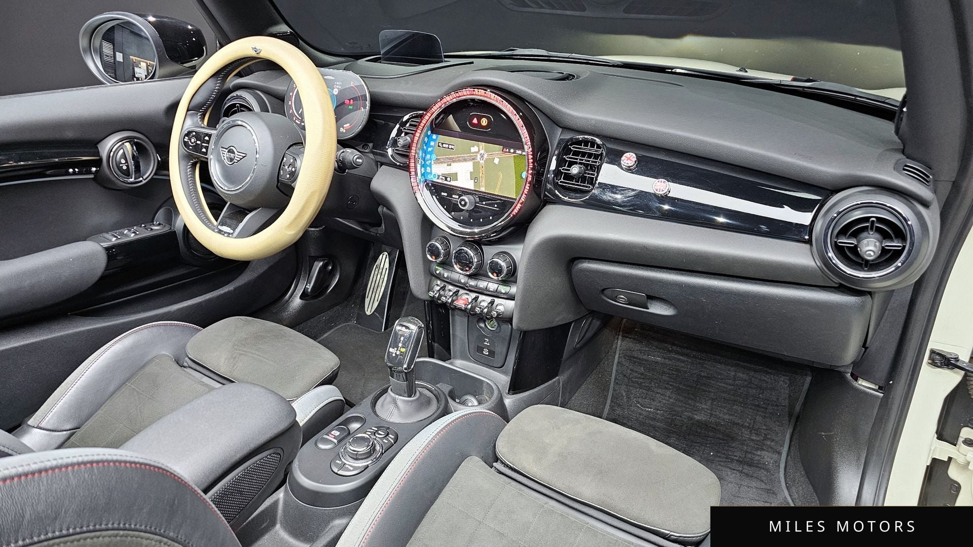 MINI Cooper Convertible 2023 — миниатюра 7