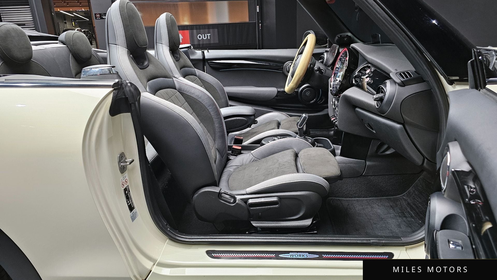 MINI Cooper Convertible 2023 — миниатюра 10