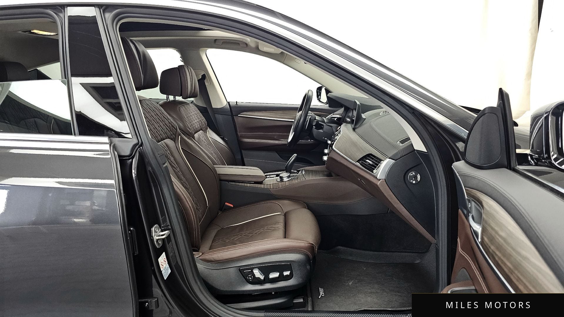 BMW 6 Series GT (G32) 2020 — миниатюра 11
