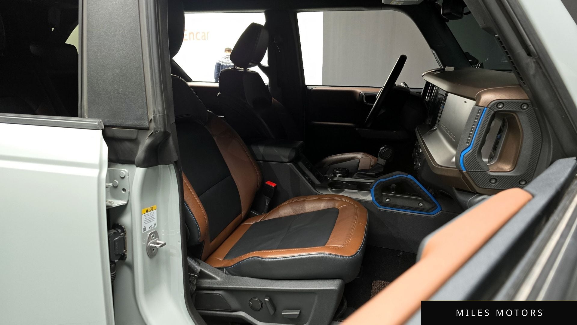 Ford Bronco 2023 — миниатюра 10