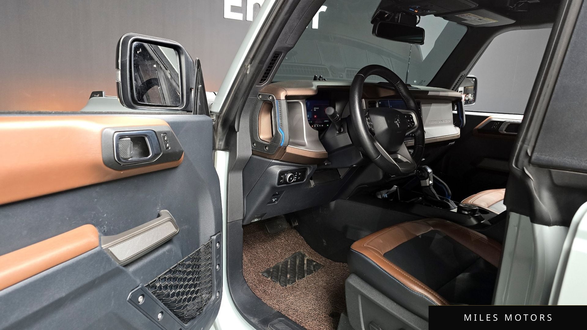 Ford Bronco 2023 — миниатюра 11