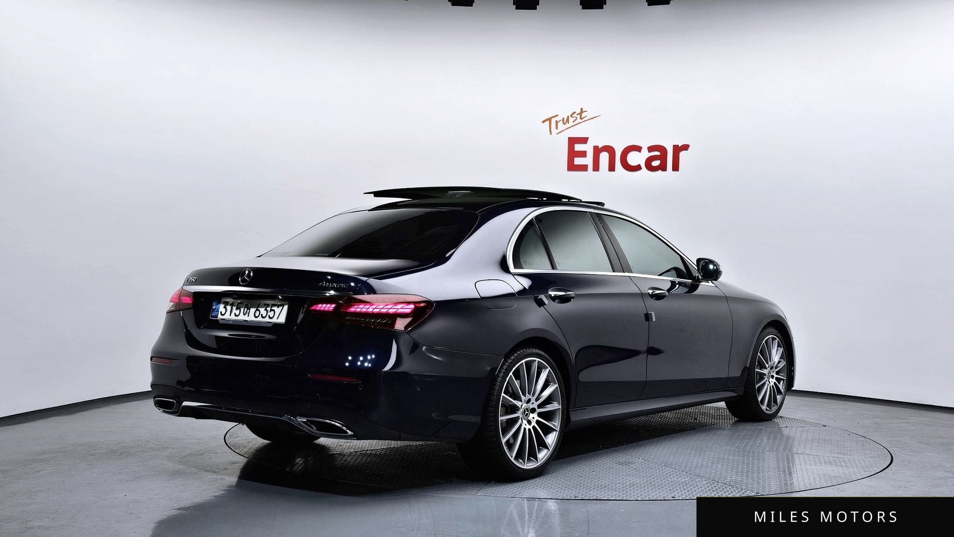 Mercedes-Benz E-Class W213 2021 — миниатюра 2