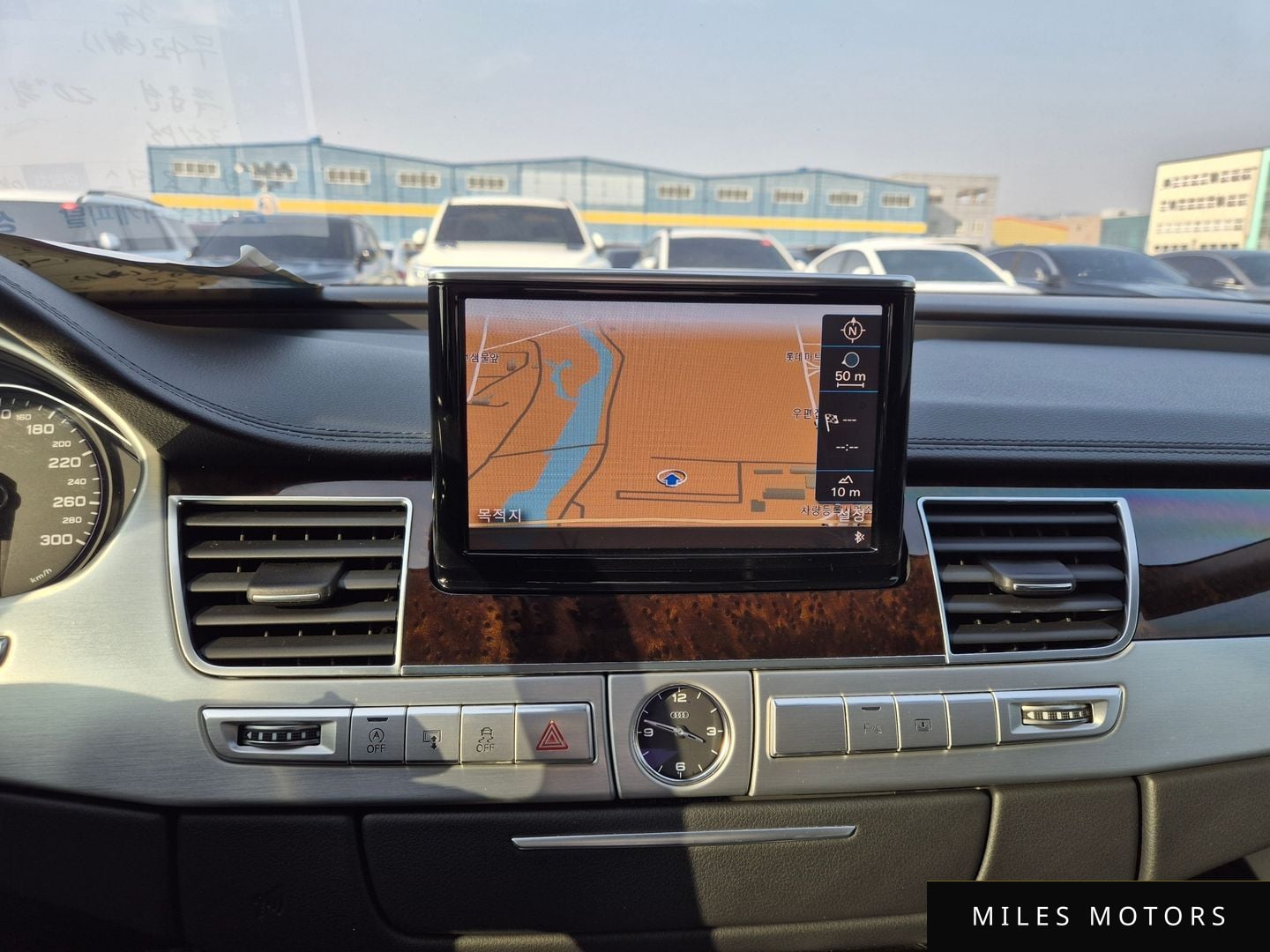 Audi A8 2014 — миниатюра 10