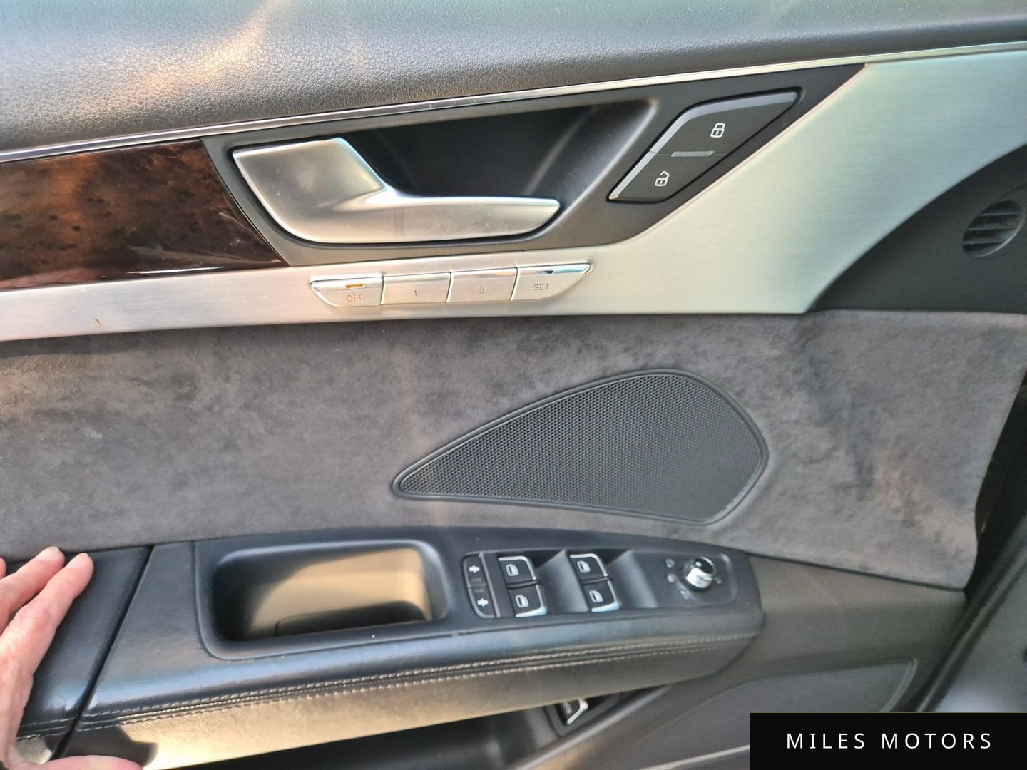 Audi A8 2014 — миниатюра 11