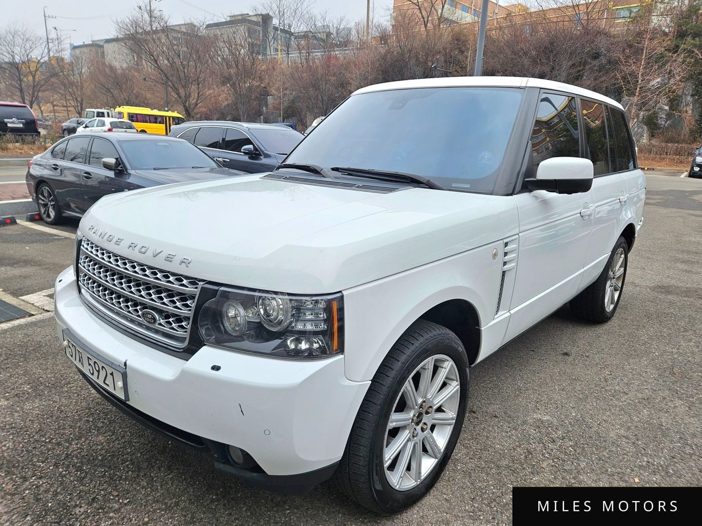 Land Rover Range Rover 2012 — фото 1 из 12