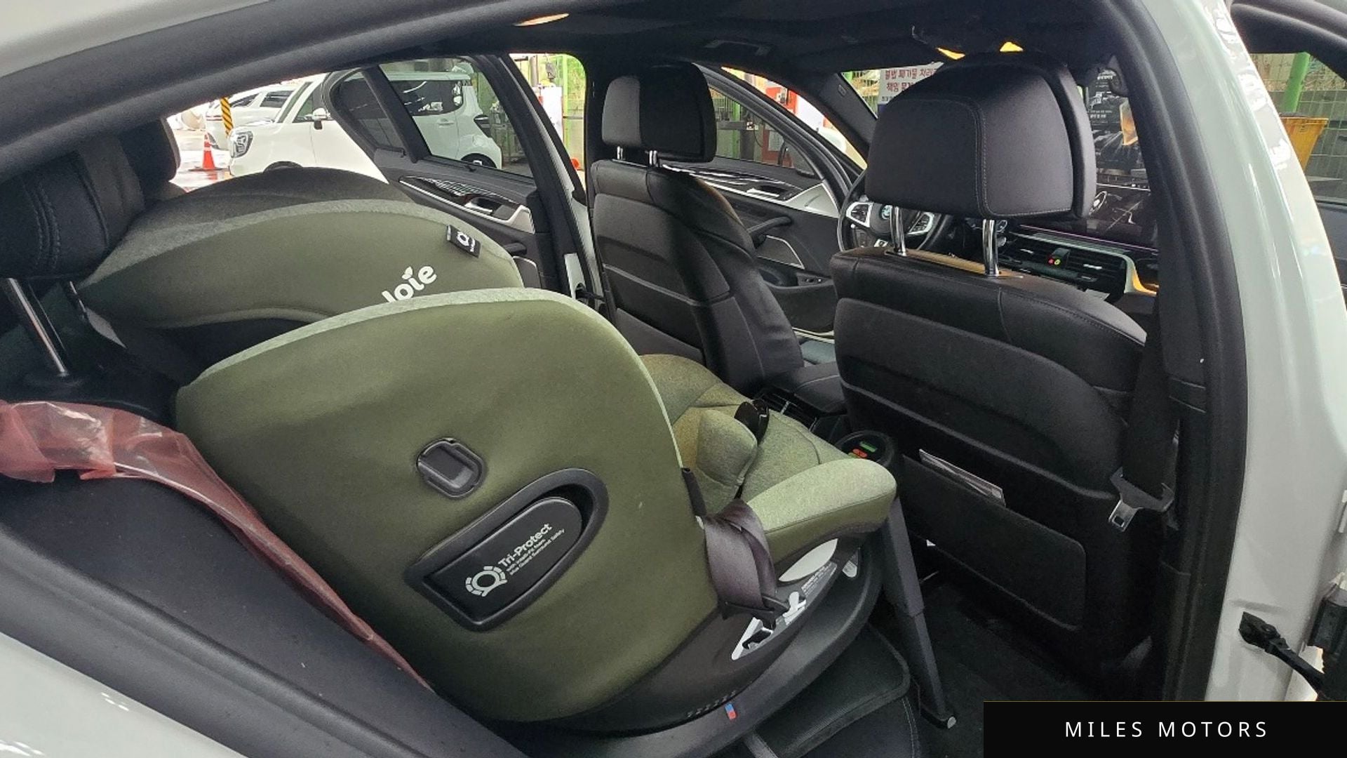BMW 5 Series (G30) 2022 — миниатюра 9