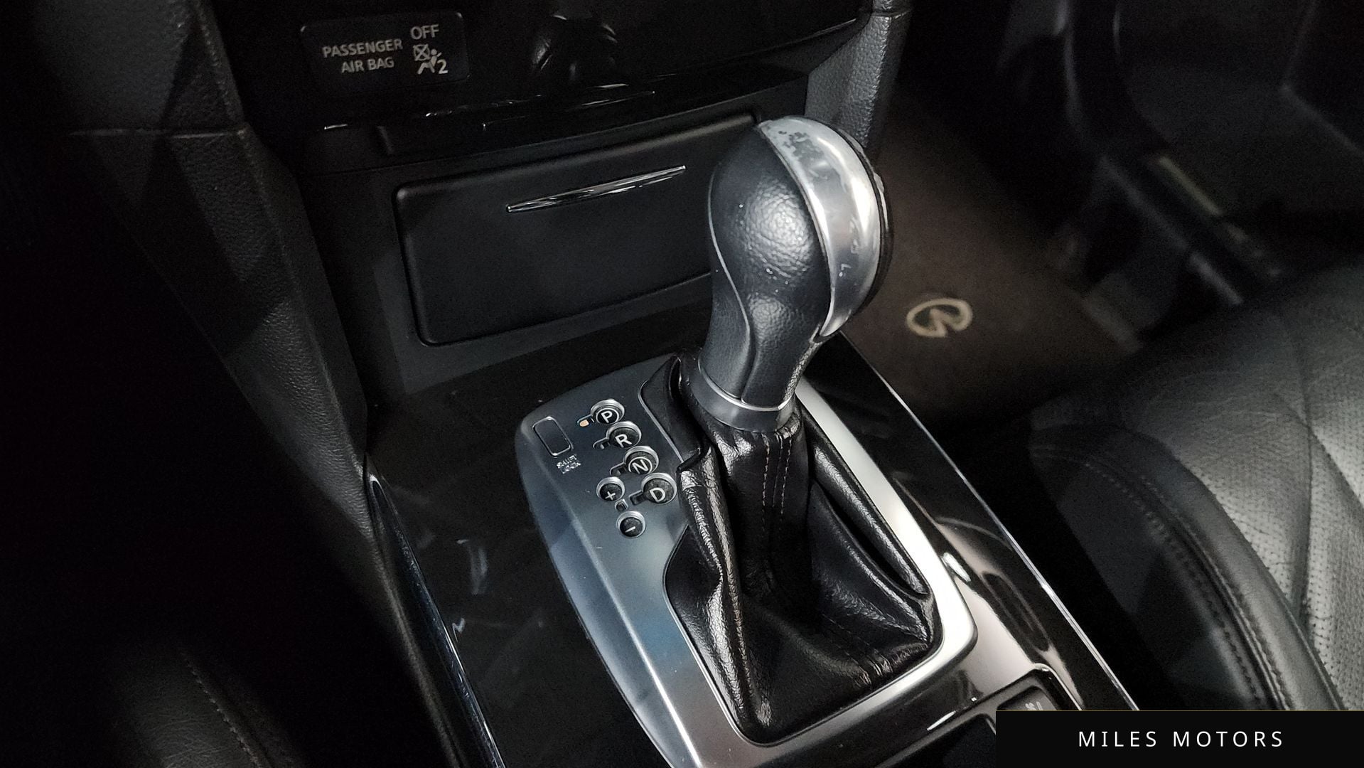 Infiniti FX35 2010 — миниатюра 9
