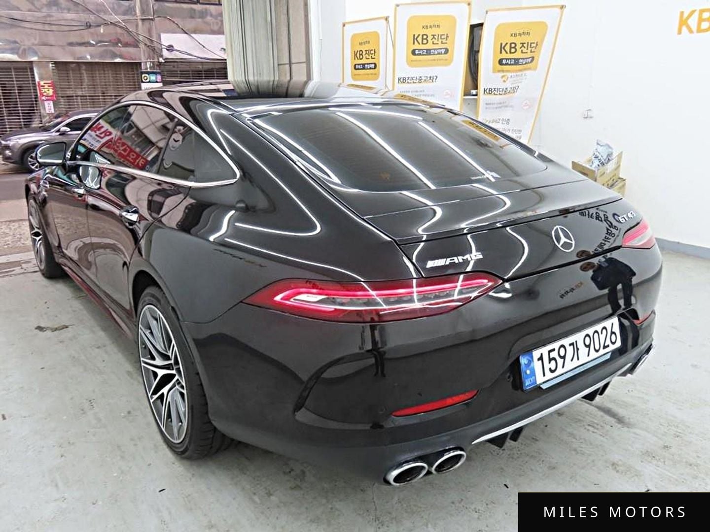 Mercedes-Benz AMG GT 2023 — миниатюра 4