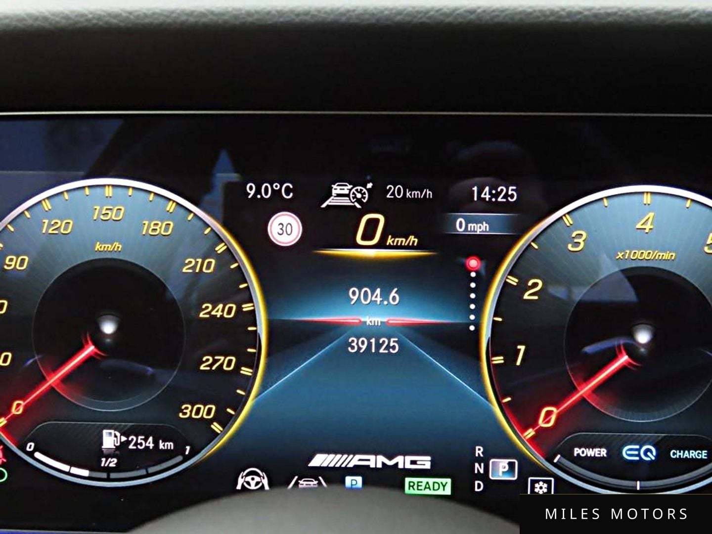 Mercedes-Benz AMG GT 2023 — миниатюра 8