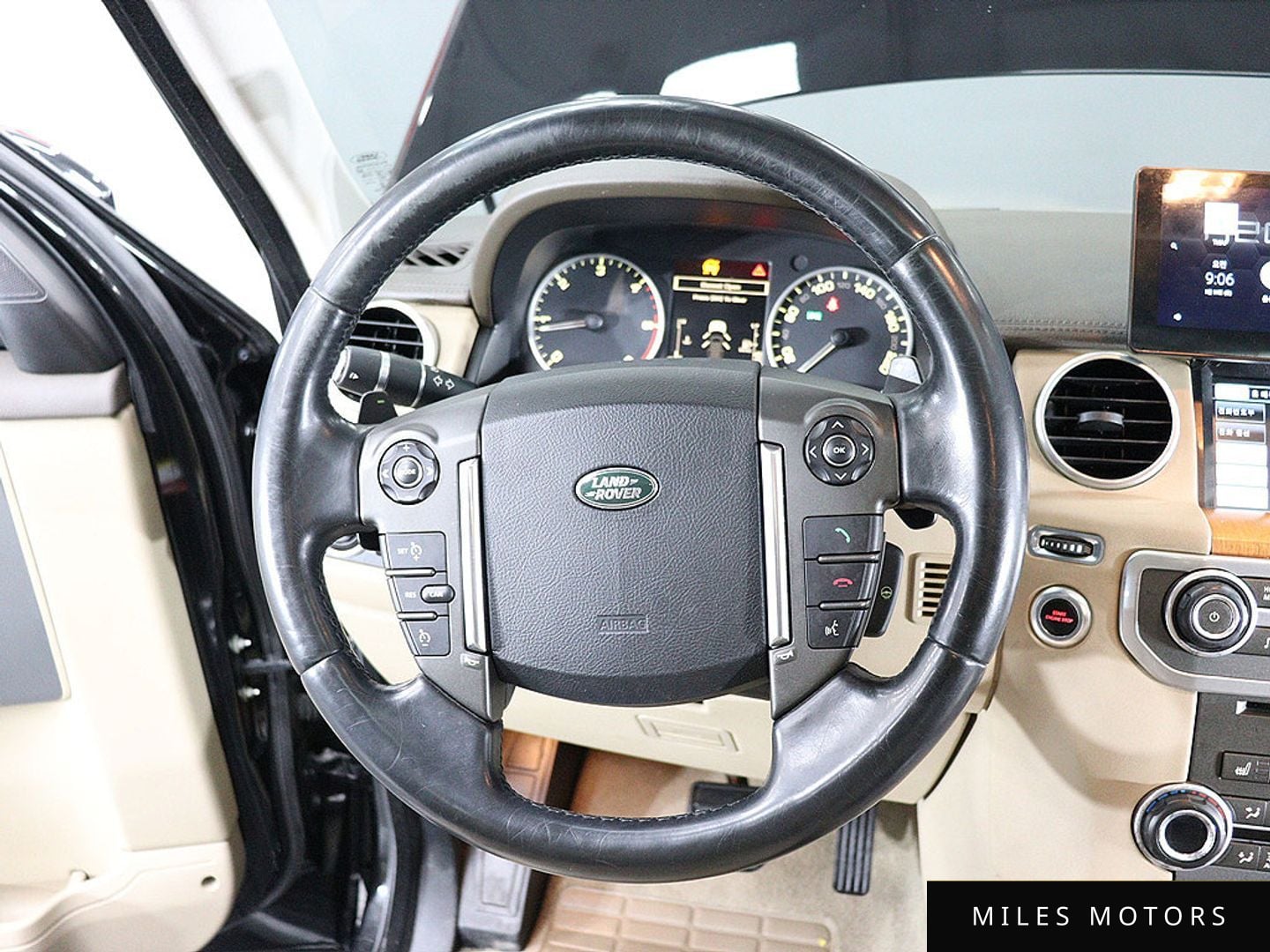 Land Rover Discovery 2015 — миниатюра 6