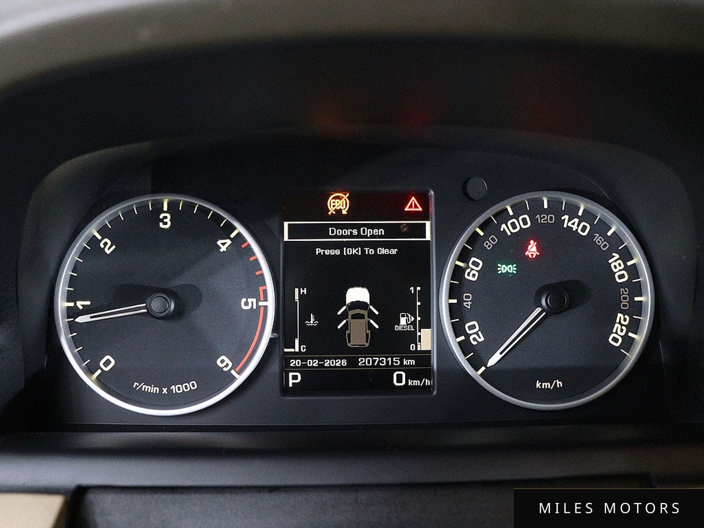 Land Rover Discovery 2015 — миниатюра 7