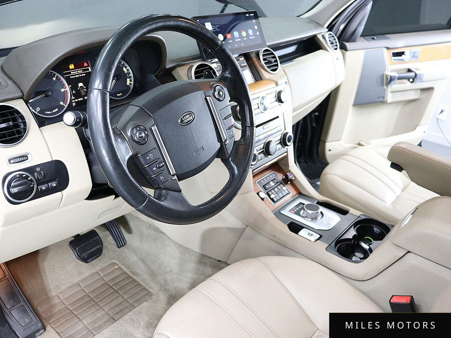 Land Rover Discovery 2015 — миниатюра 12