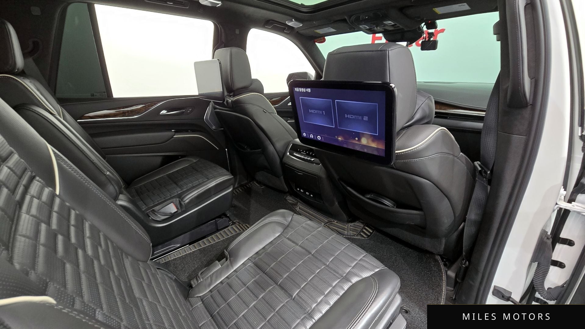 Cadillac 에스컬레이드 2022 — миниатюра 12