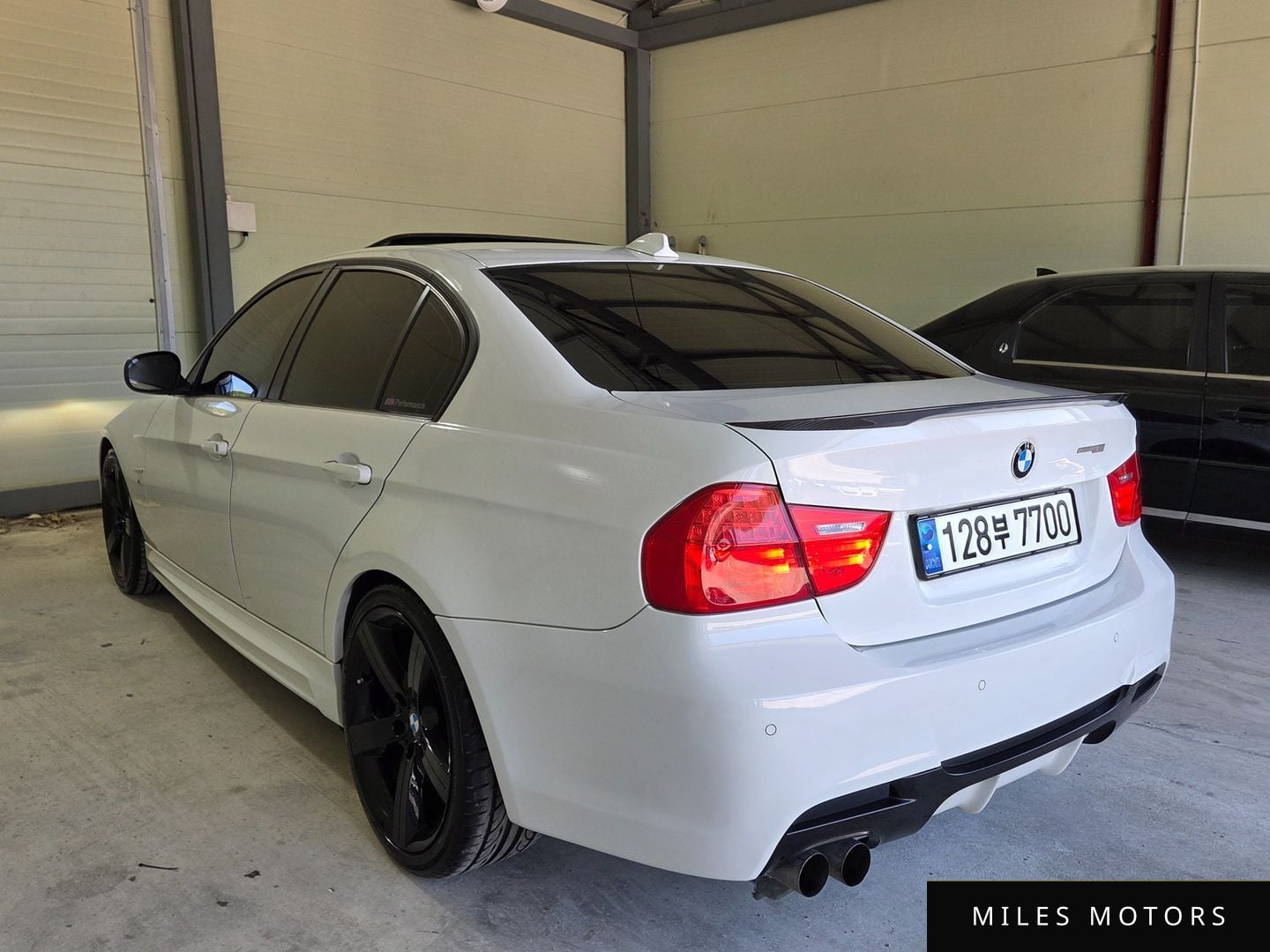 BMW 3 Series (E90) 2011 — миниатюра 6