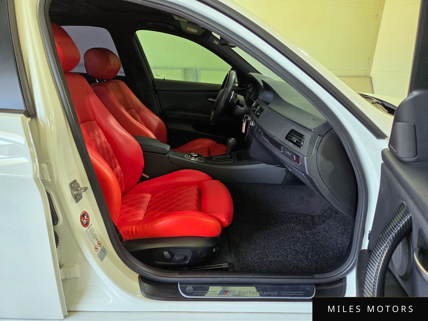 BMW 3 Series (E90) 2011 — миниатюра 13