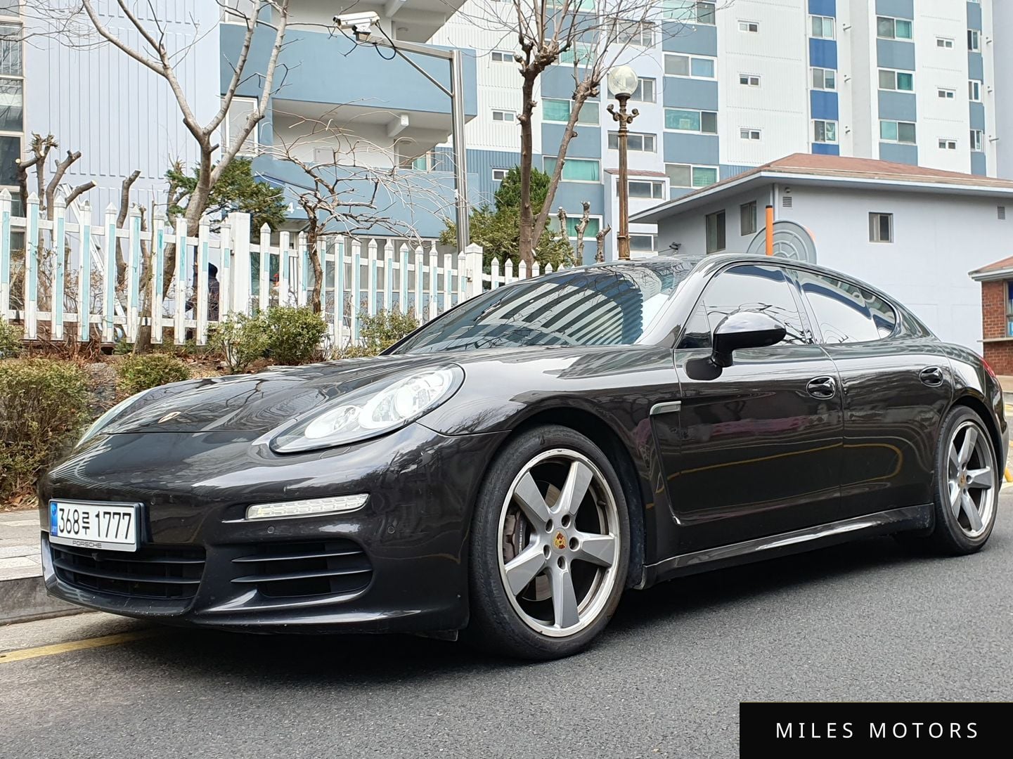 Porsche Panamera 2016 — фото 1 из 12