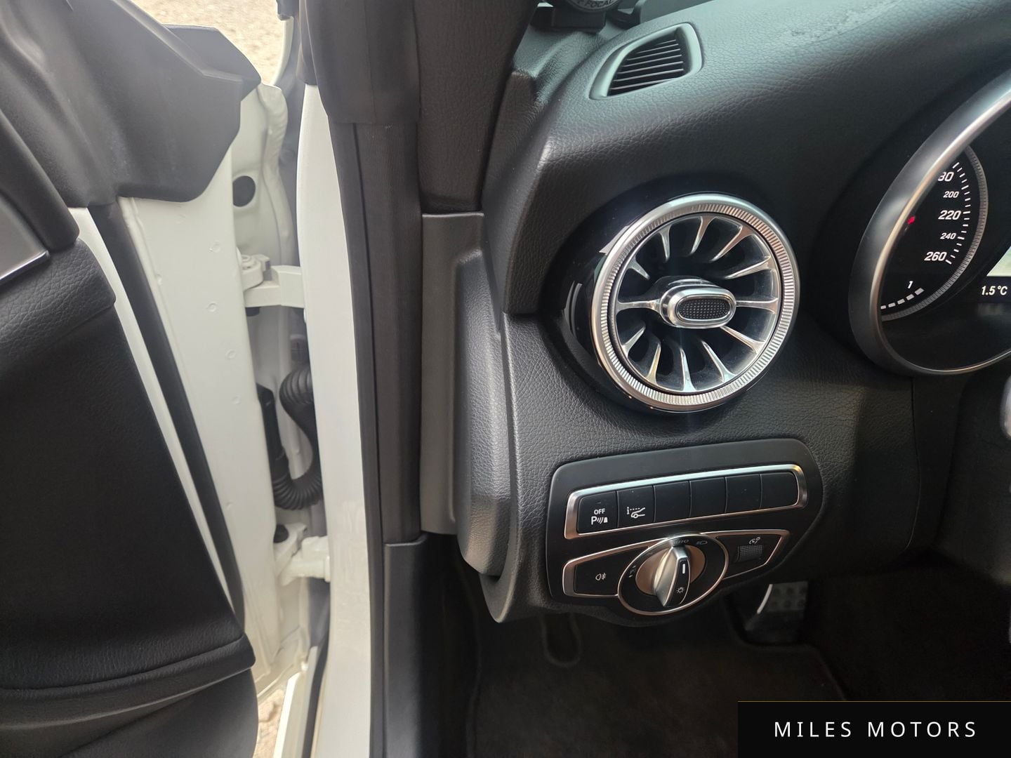 Mercedes-Benz C-클래스 W205 2017 — миниатюра 9